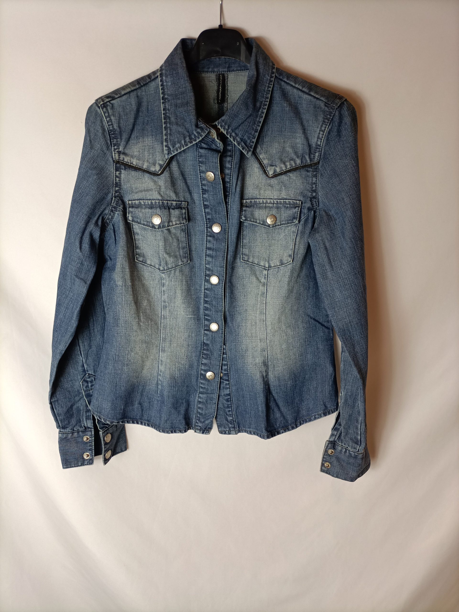 NAF NAF. Camisa vaquera vintage T.l(s)