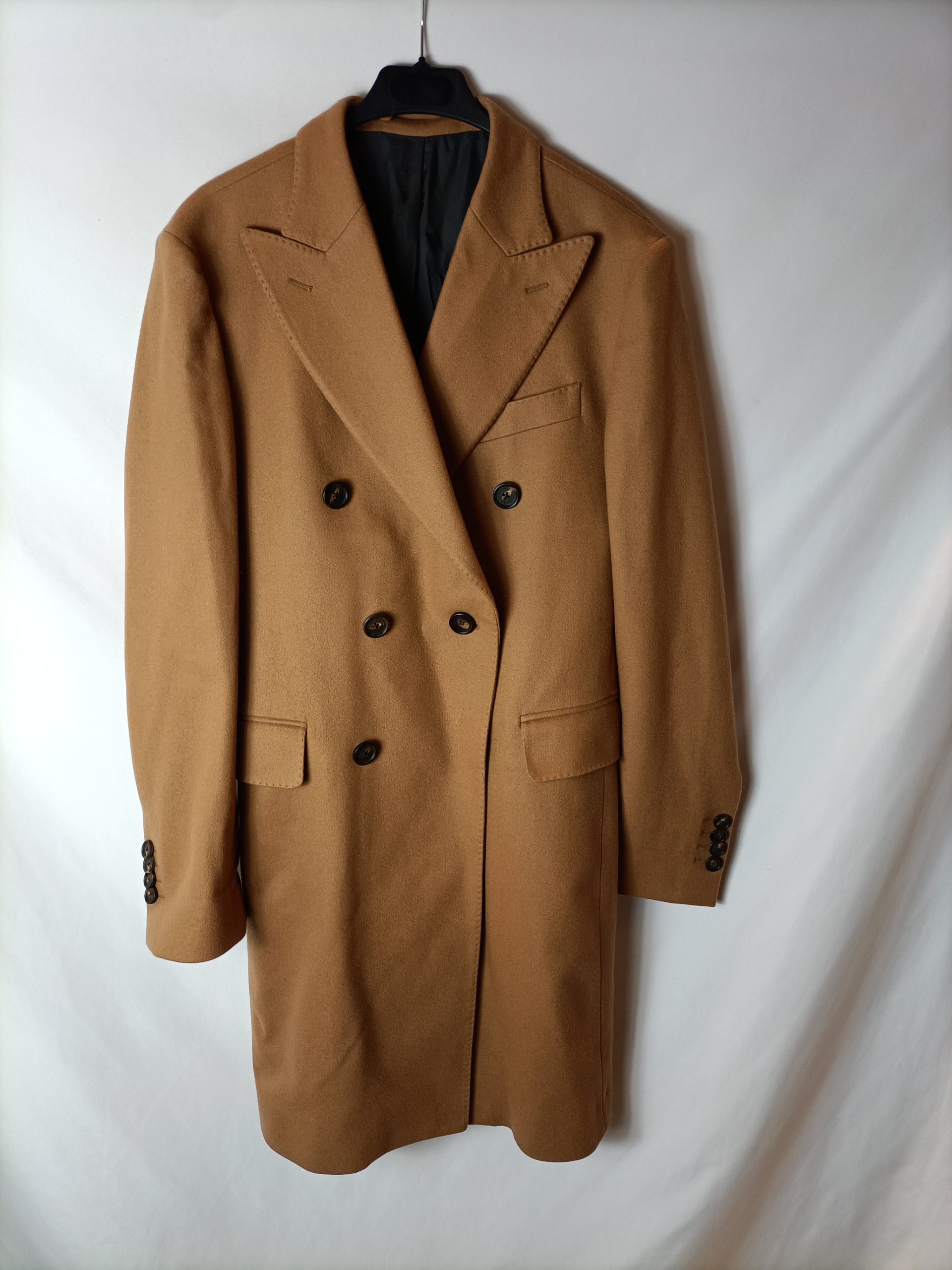 SCALPERS. Abrigo paño beige T.48