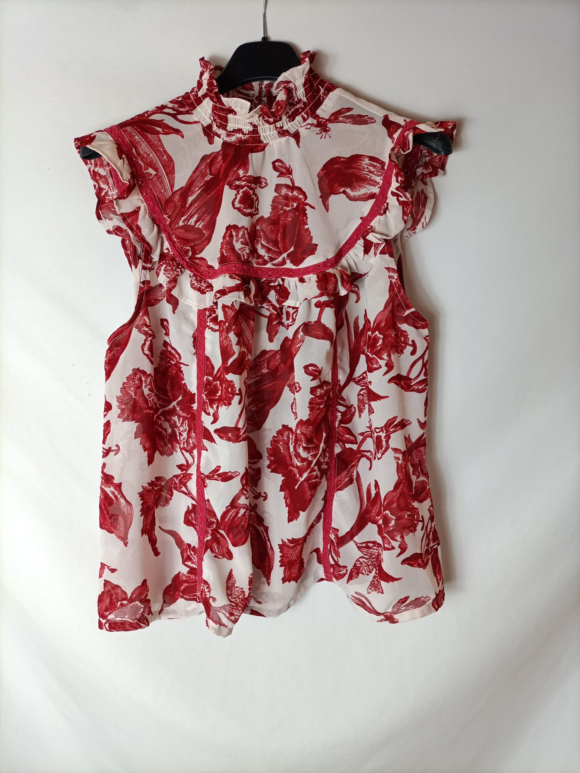 ASOS. Top estampando semitransparente. T 38 (tara)