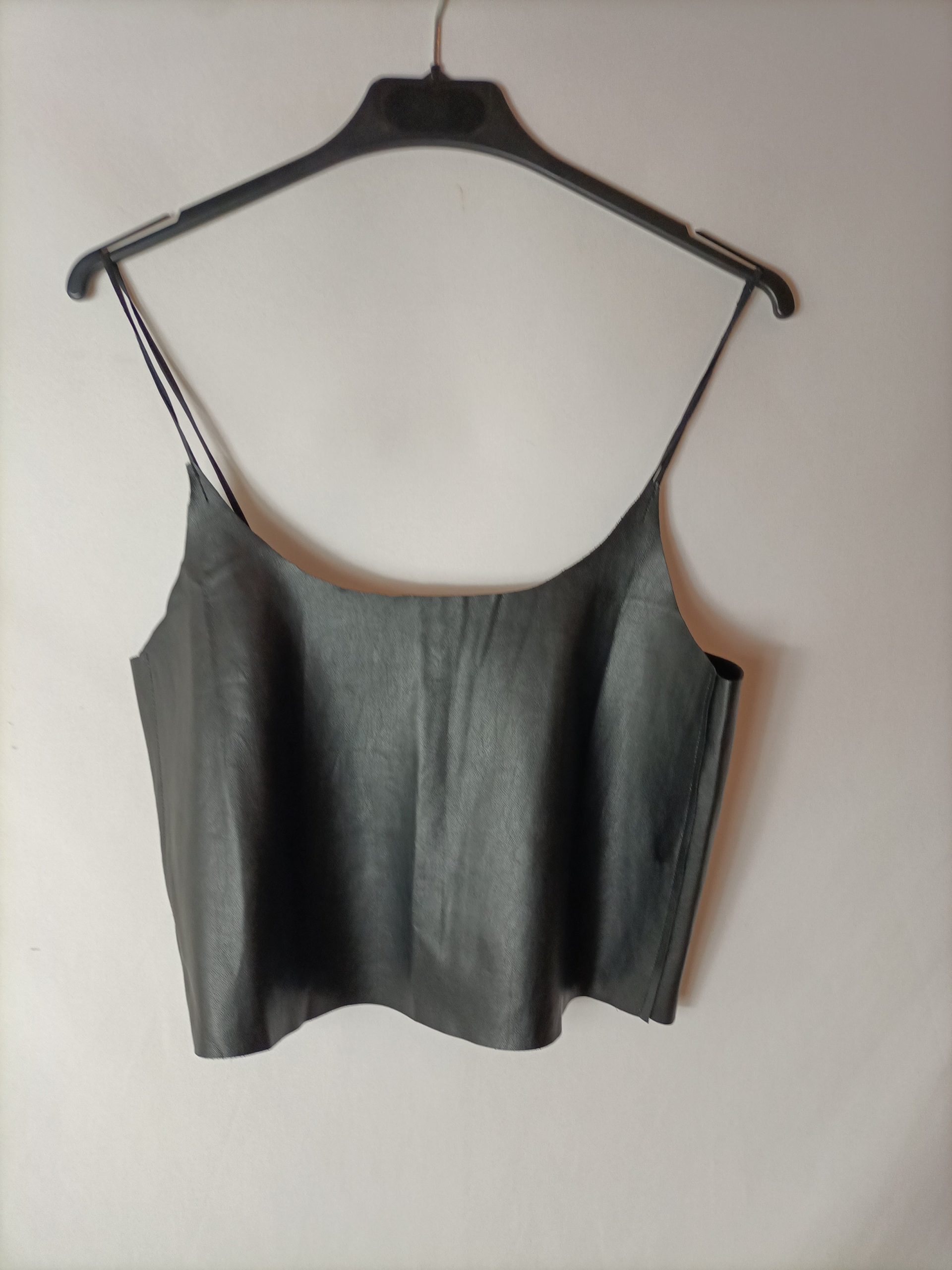 LEFTIES. Croptop efecto piel. T S