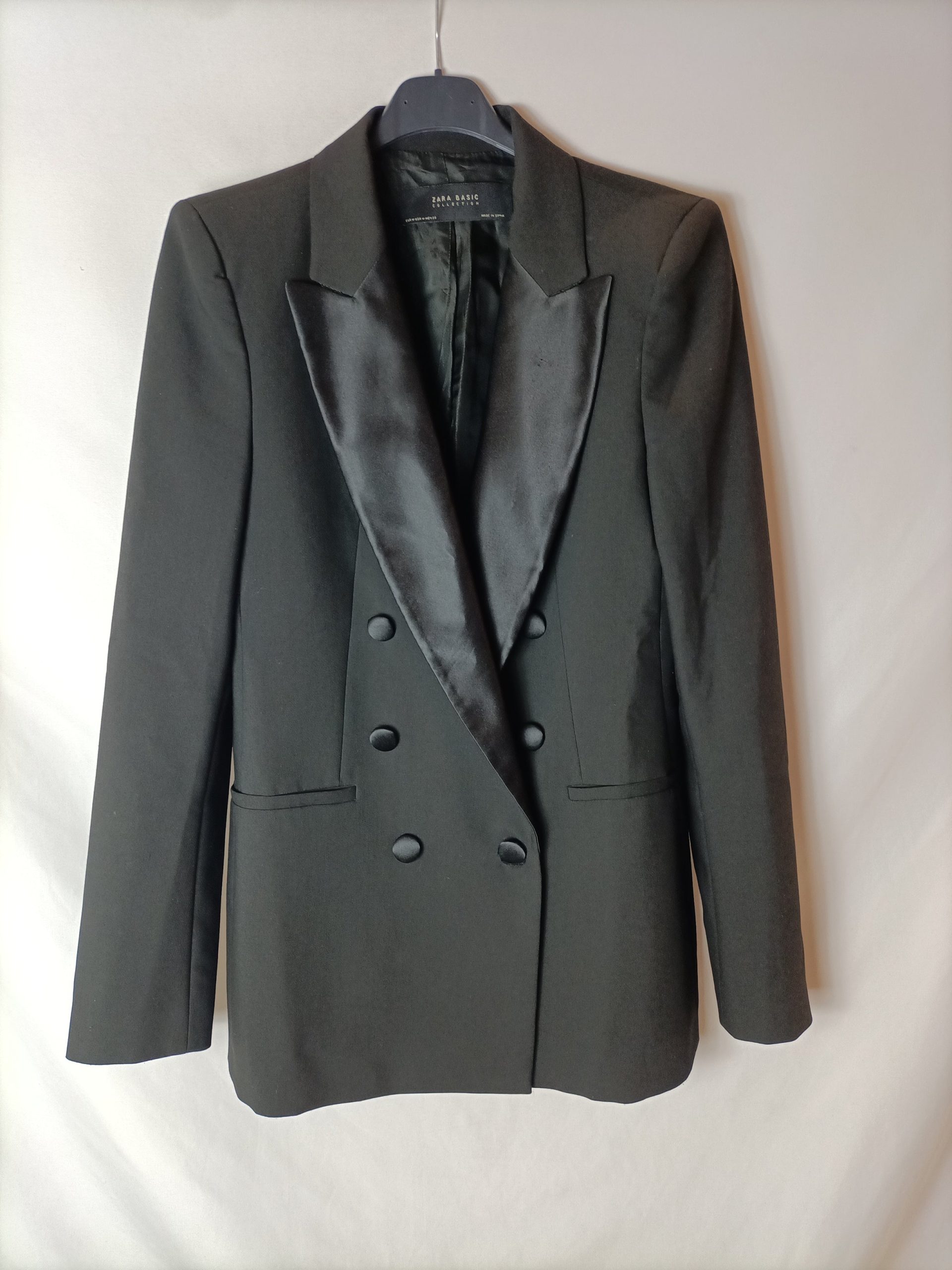ZARA. Blazers negra solapa T.M