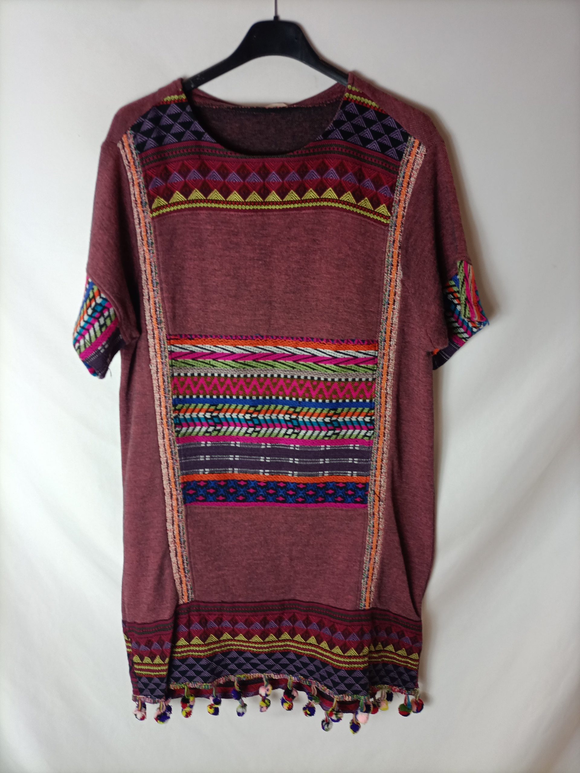 ZARA. vestido burdeos étnico T.m