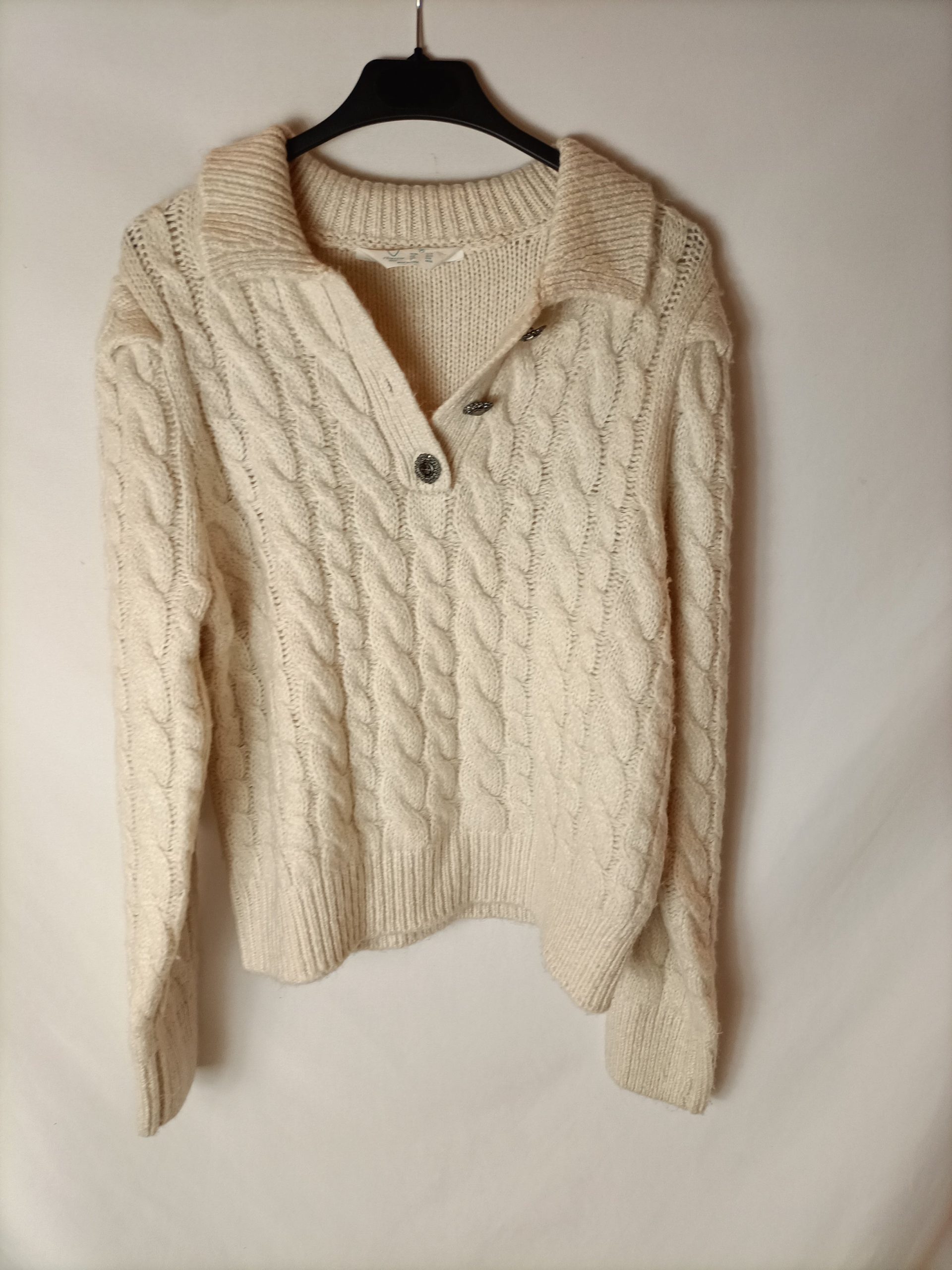 PRIMARK. Jersey beige ochos botones. T M