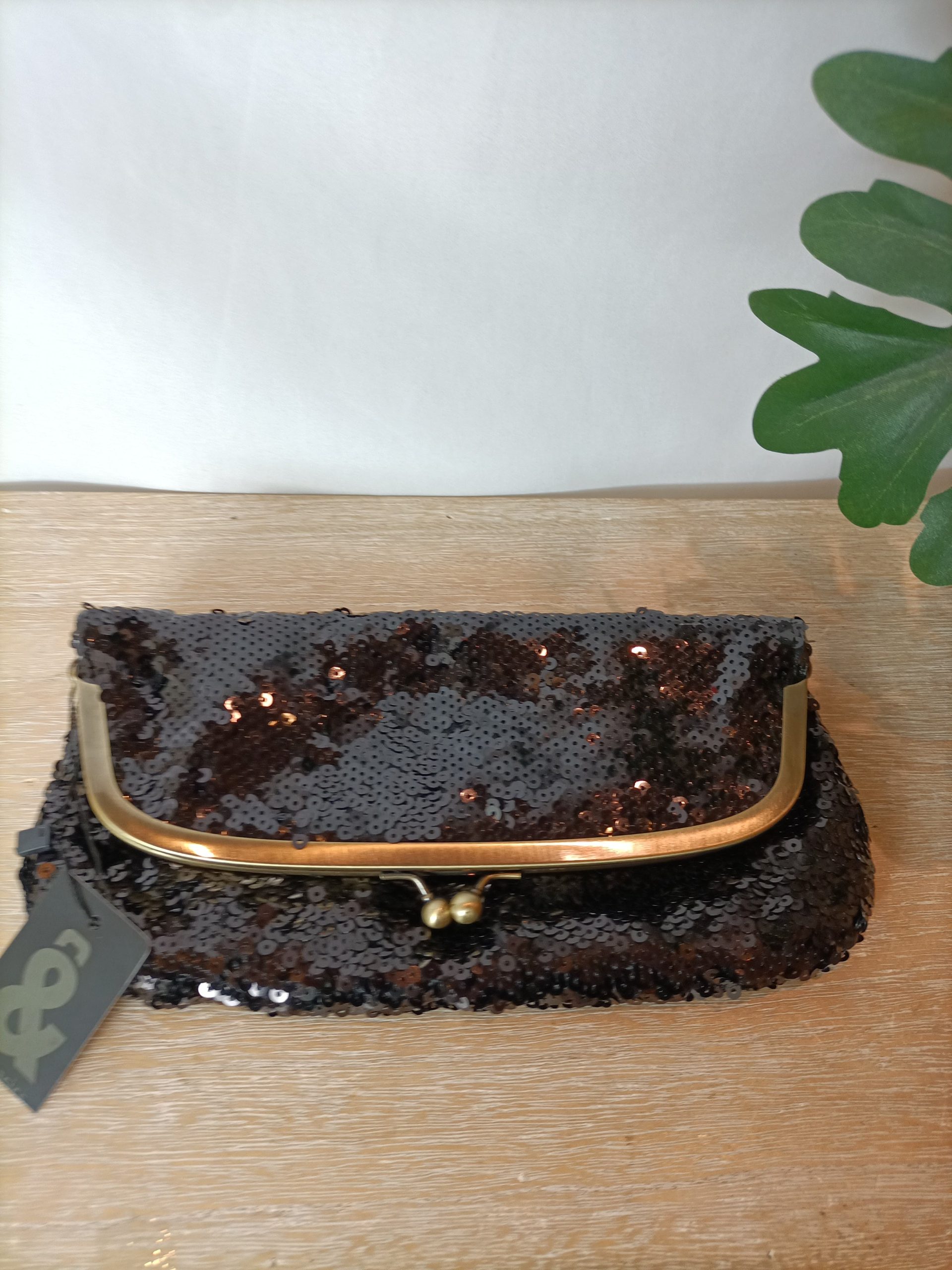 FUN&BASIC. Bolso lentejuelas