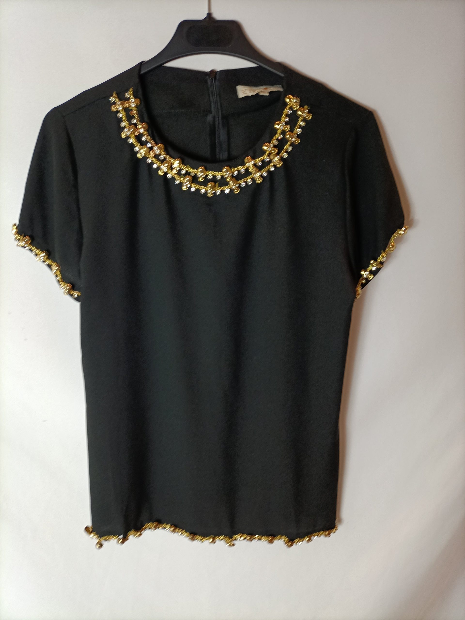 EYEDOLL. Top negro pedrería calaveras. T 40