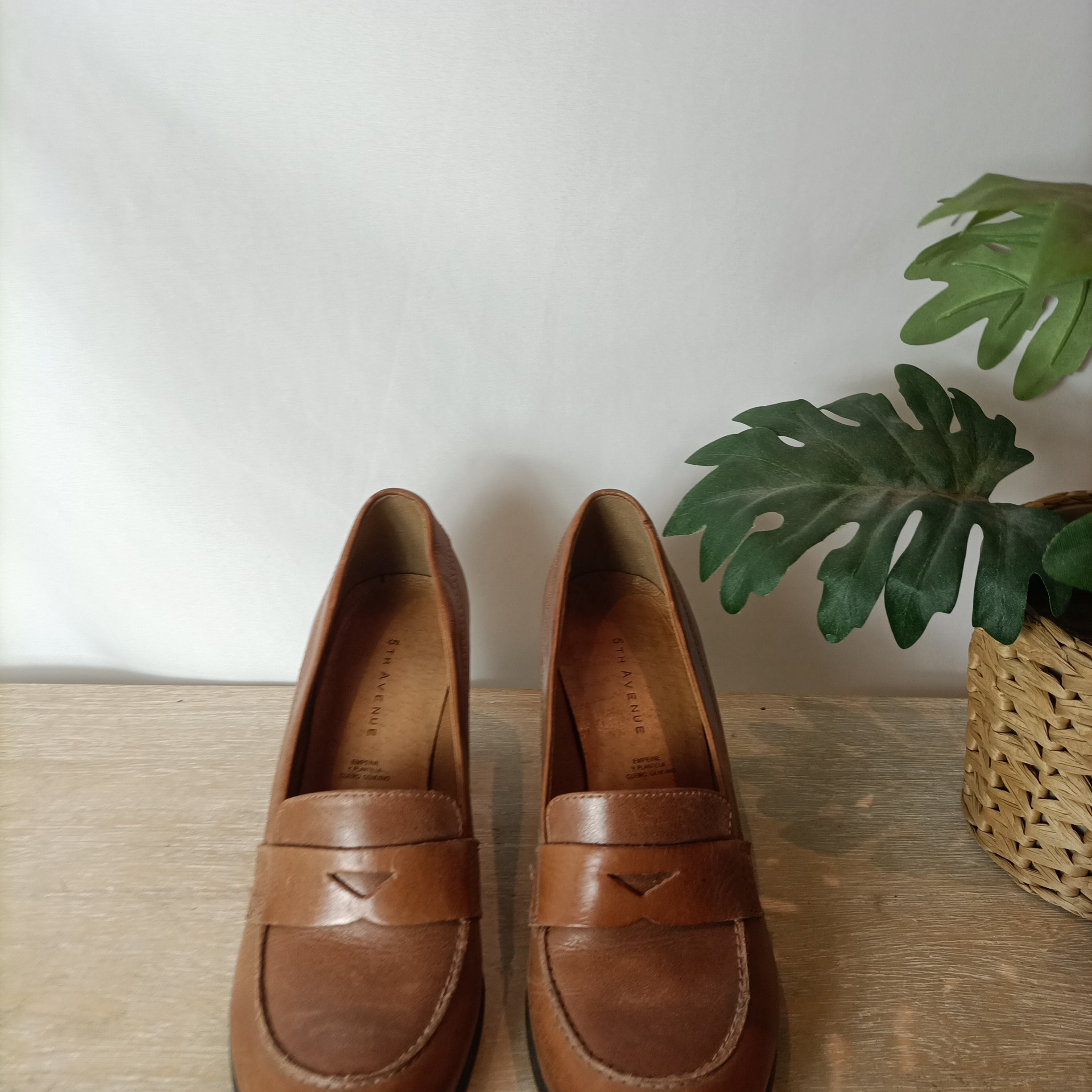 5TH AVENUE. Zapatos de tacón estilo mocasín. T 38