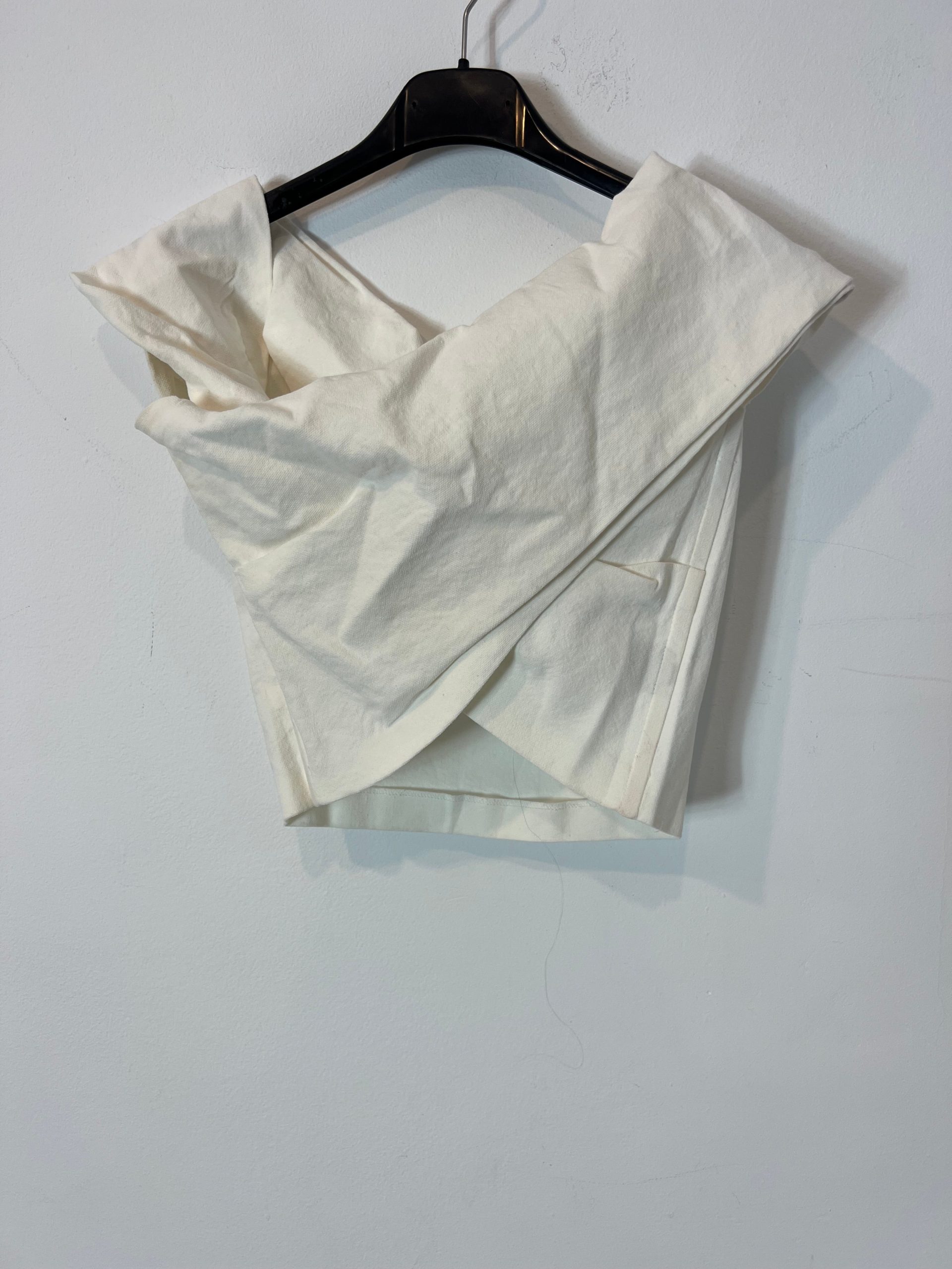 CORTANA. Top cruzado semi elástico. T 40 (S/M)