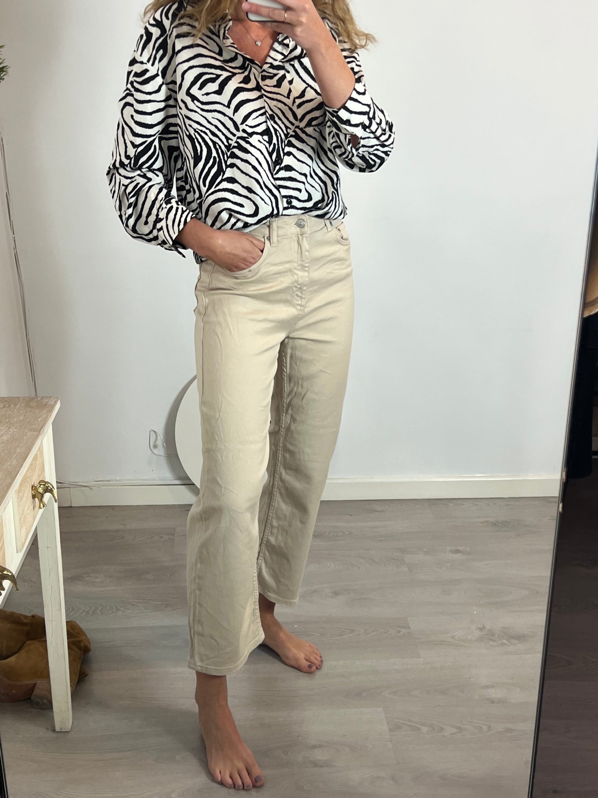 NA-KD. Pantalón denim beige T.38