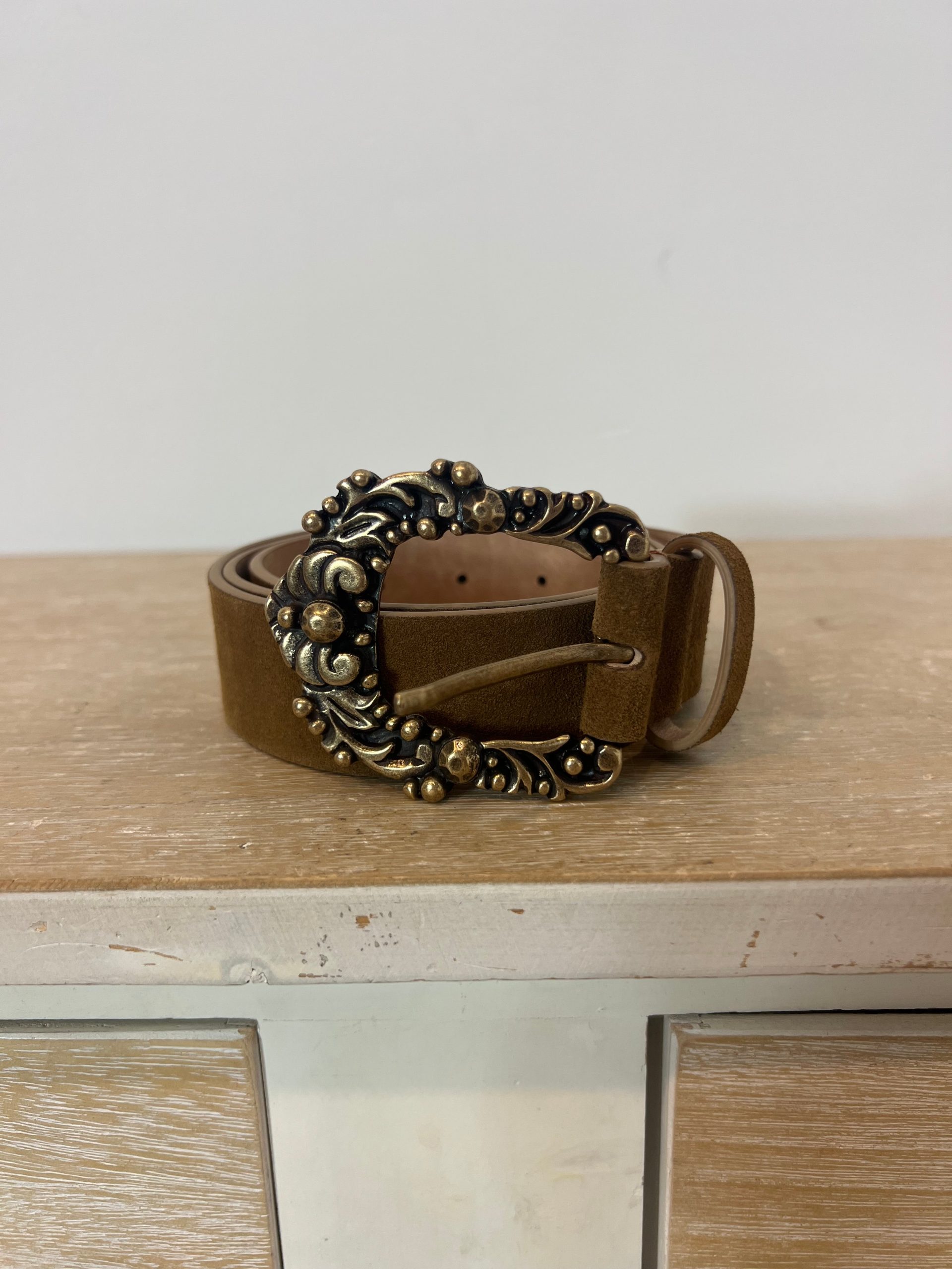 INTROPIA. Cinturón piel camel. T S