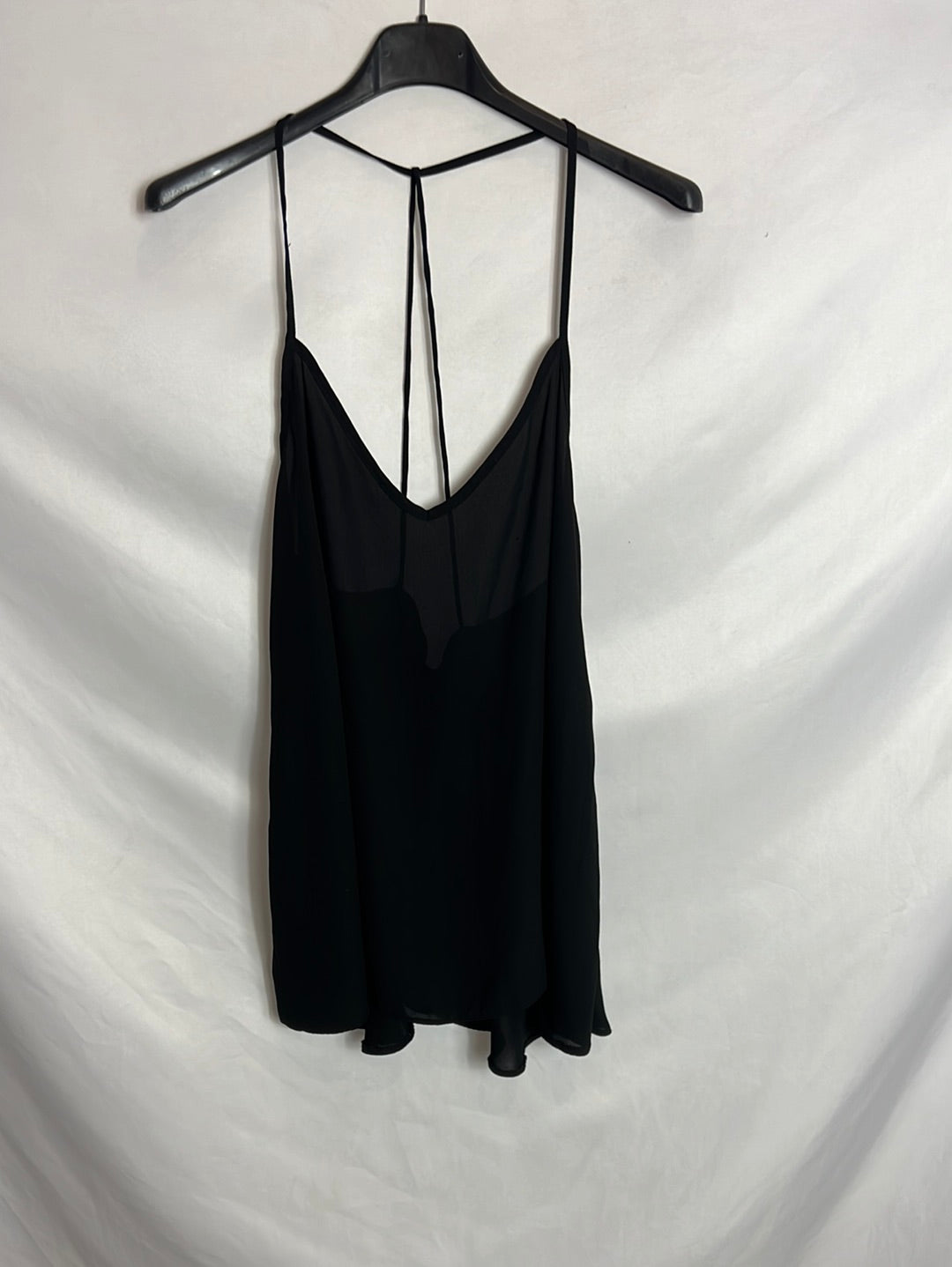 ASOS. Top negro fluido. T 38