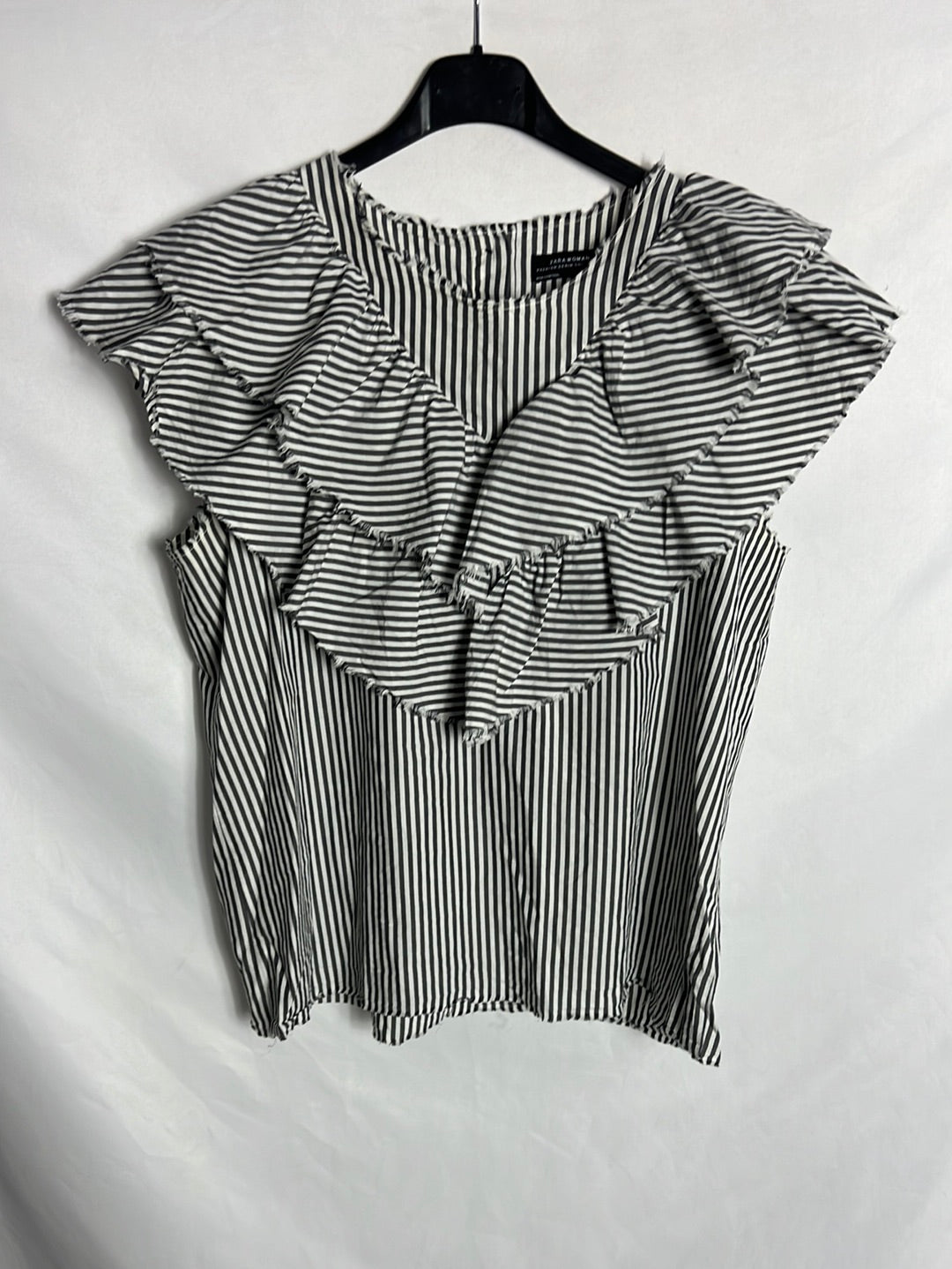 ZARA. Top rayas volantes. T XS (s/m)