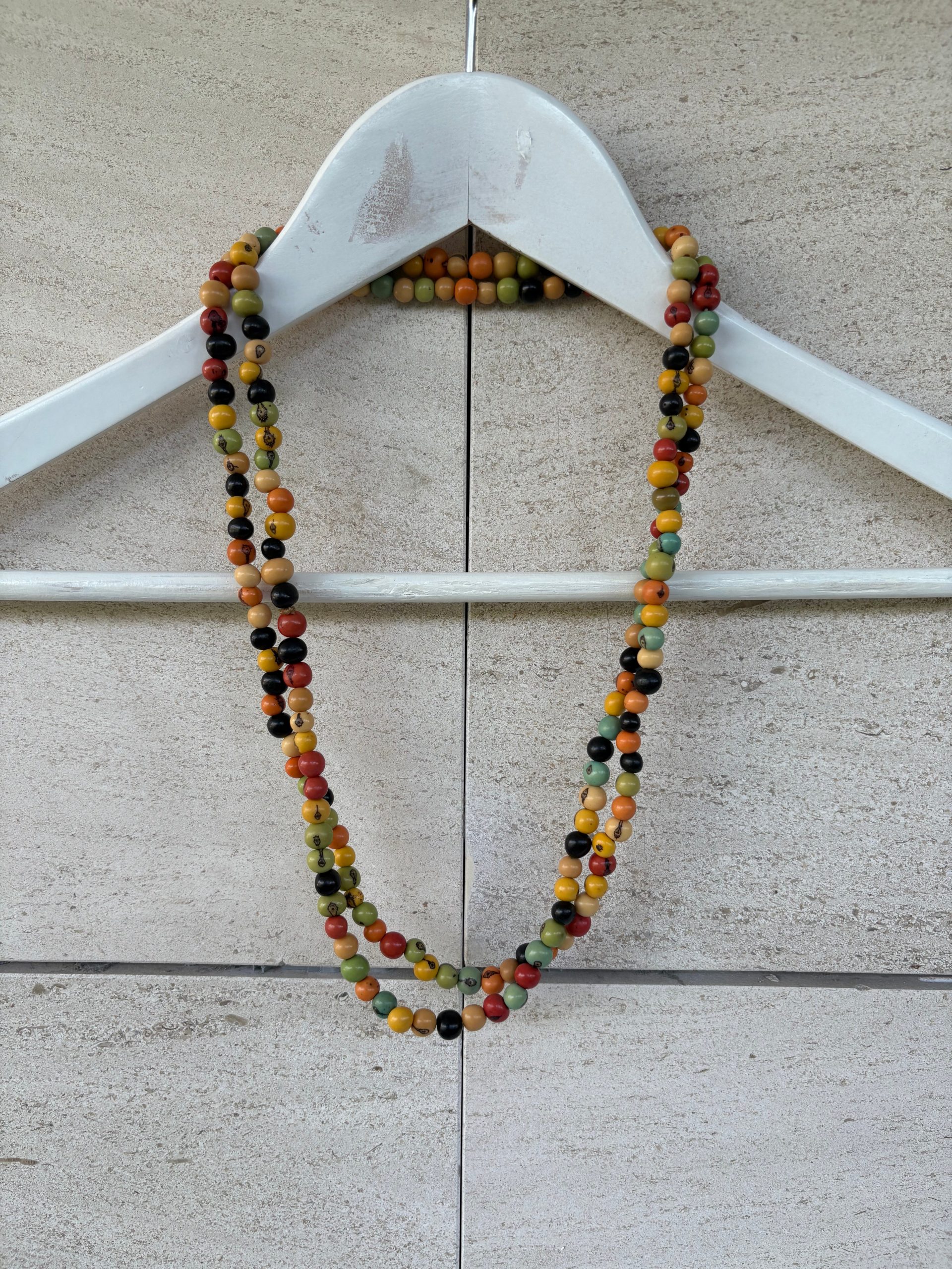 OTRAS. Collar doble vuelta colores