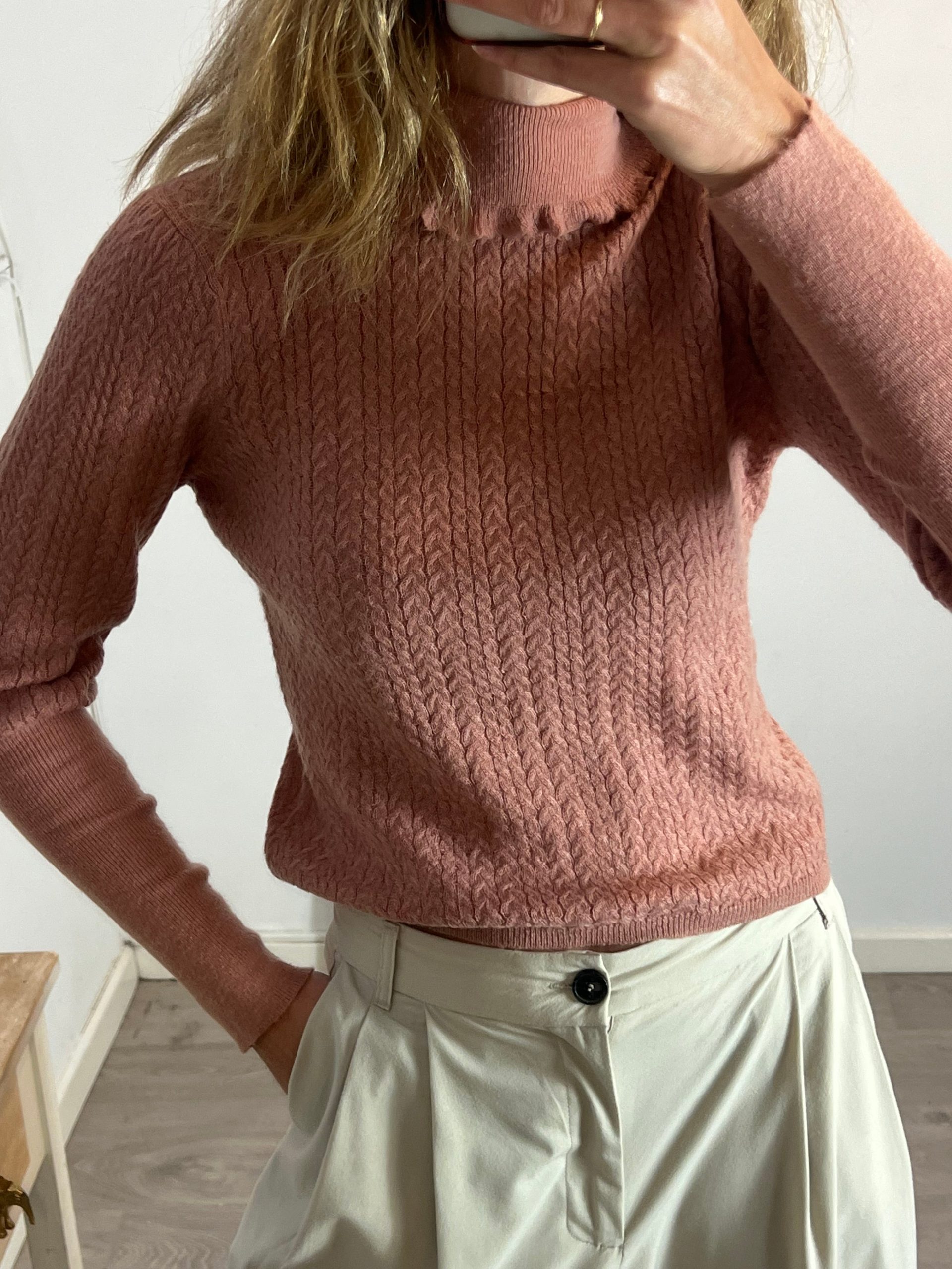 LOUISE MISHA. Jersey rosa salmón cuello alto T.36