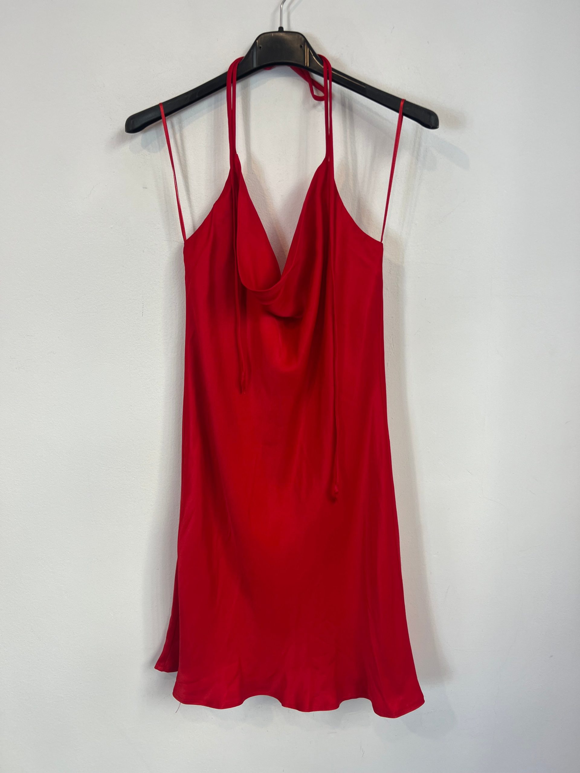 ZARA. vestido rojo satinado T.s