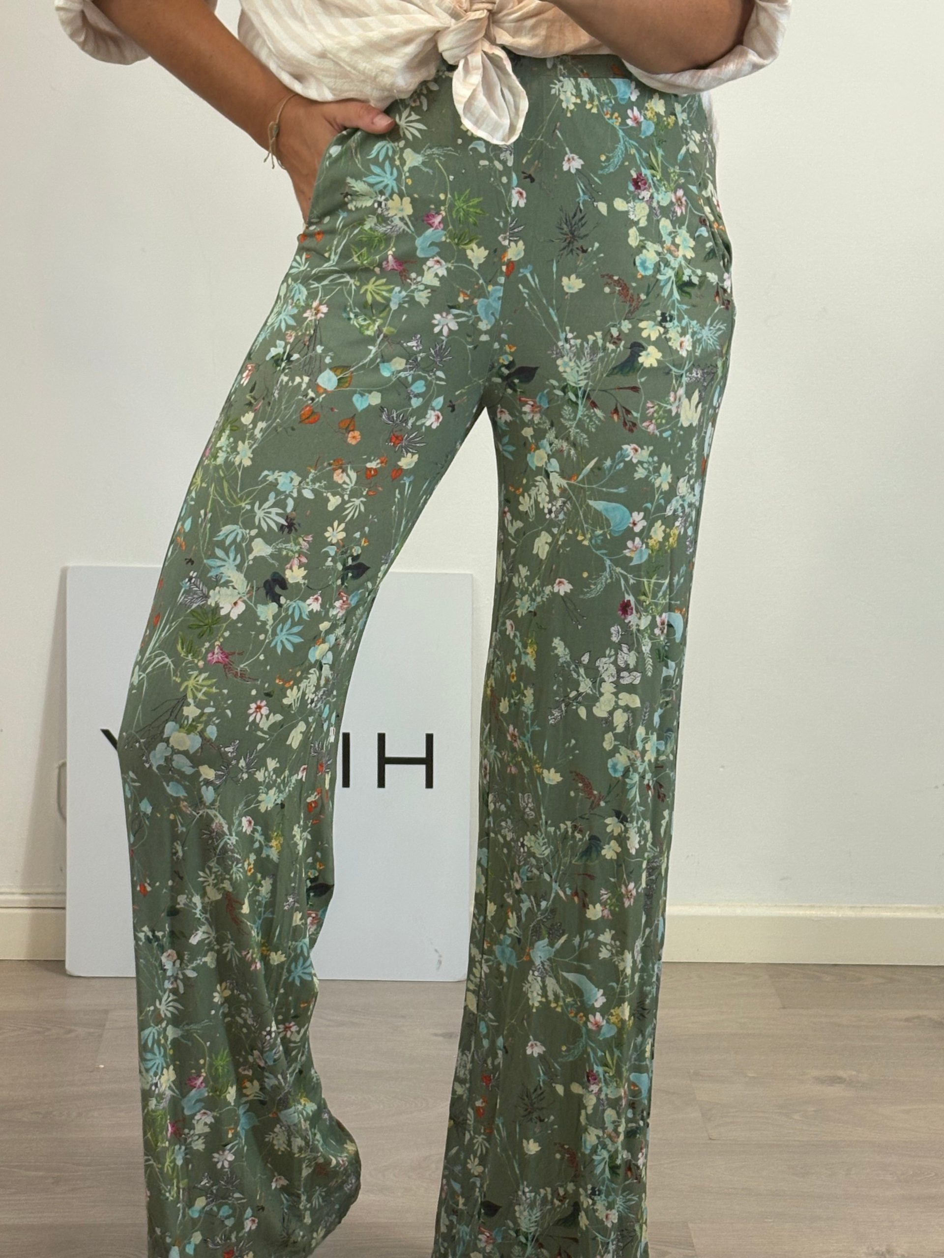 LEBOR GABALA. Pantalón punto elástico flores TU(S)