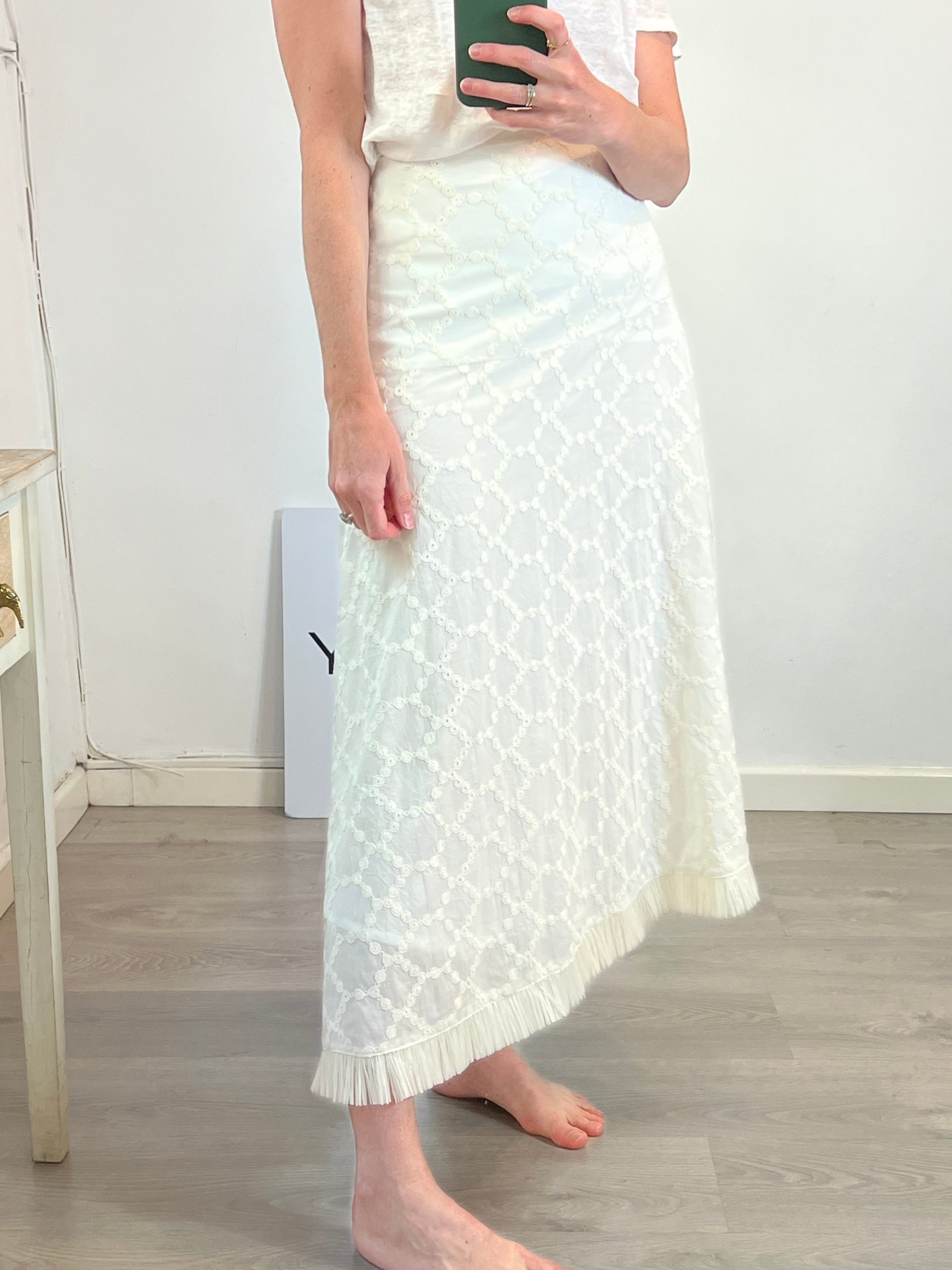 VANDERWILDE. Falda midi blanca bordados. T 36