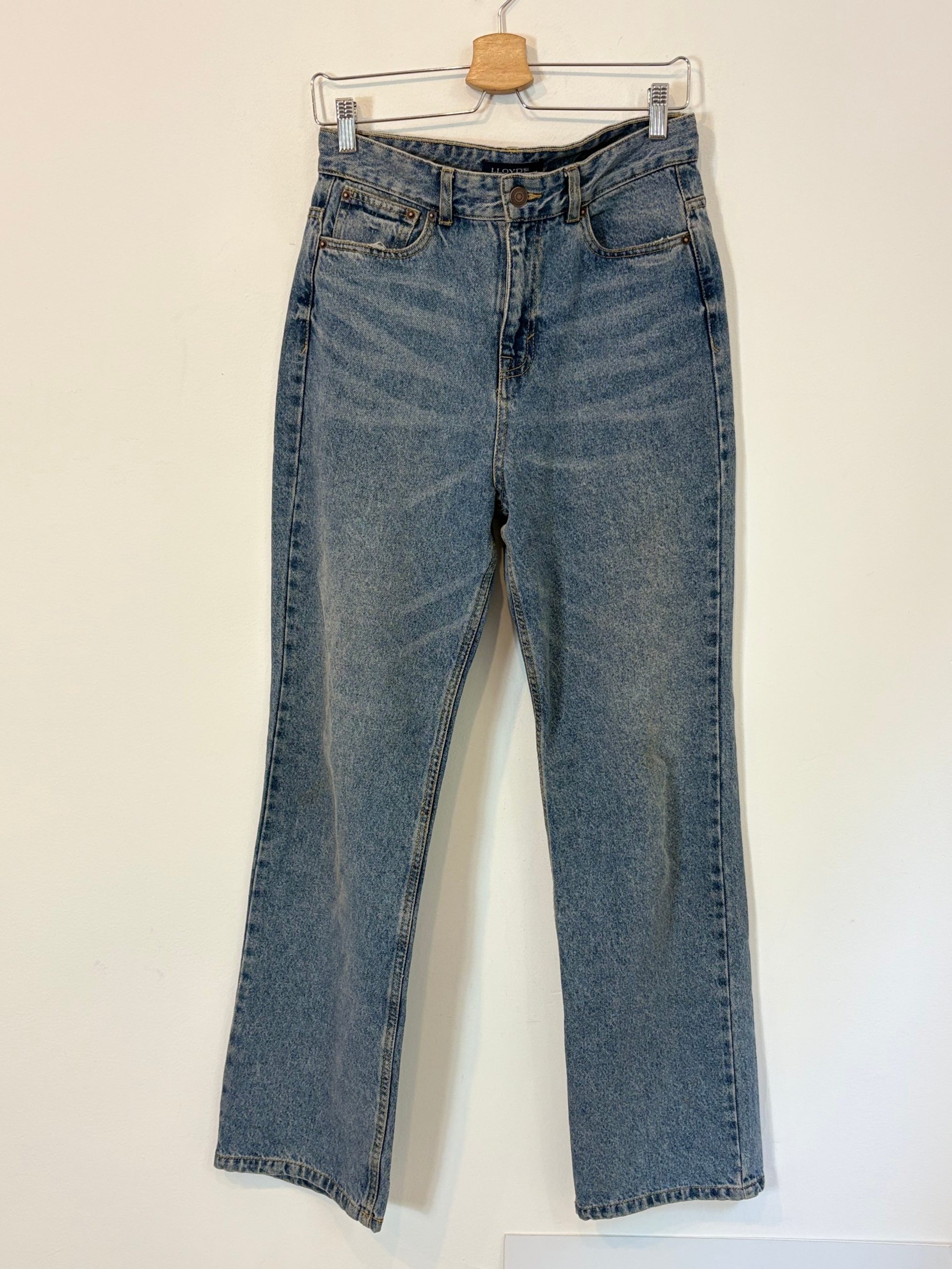 LLOYD´S. Denim recto lavado medio. T 38