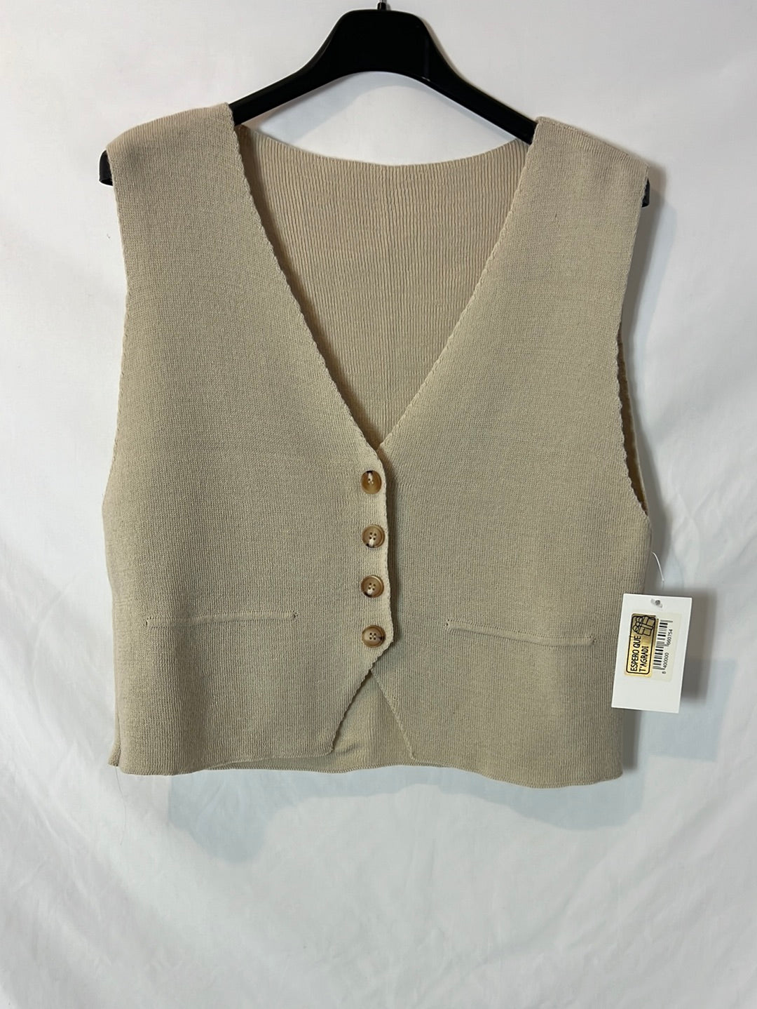 ARYA. Chaleco beige abotonado. T S