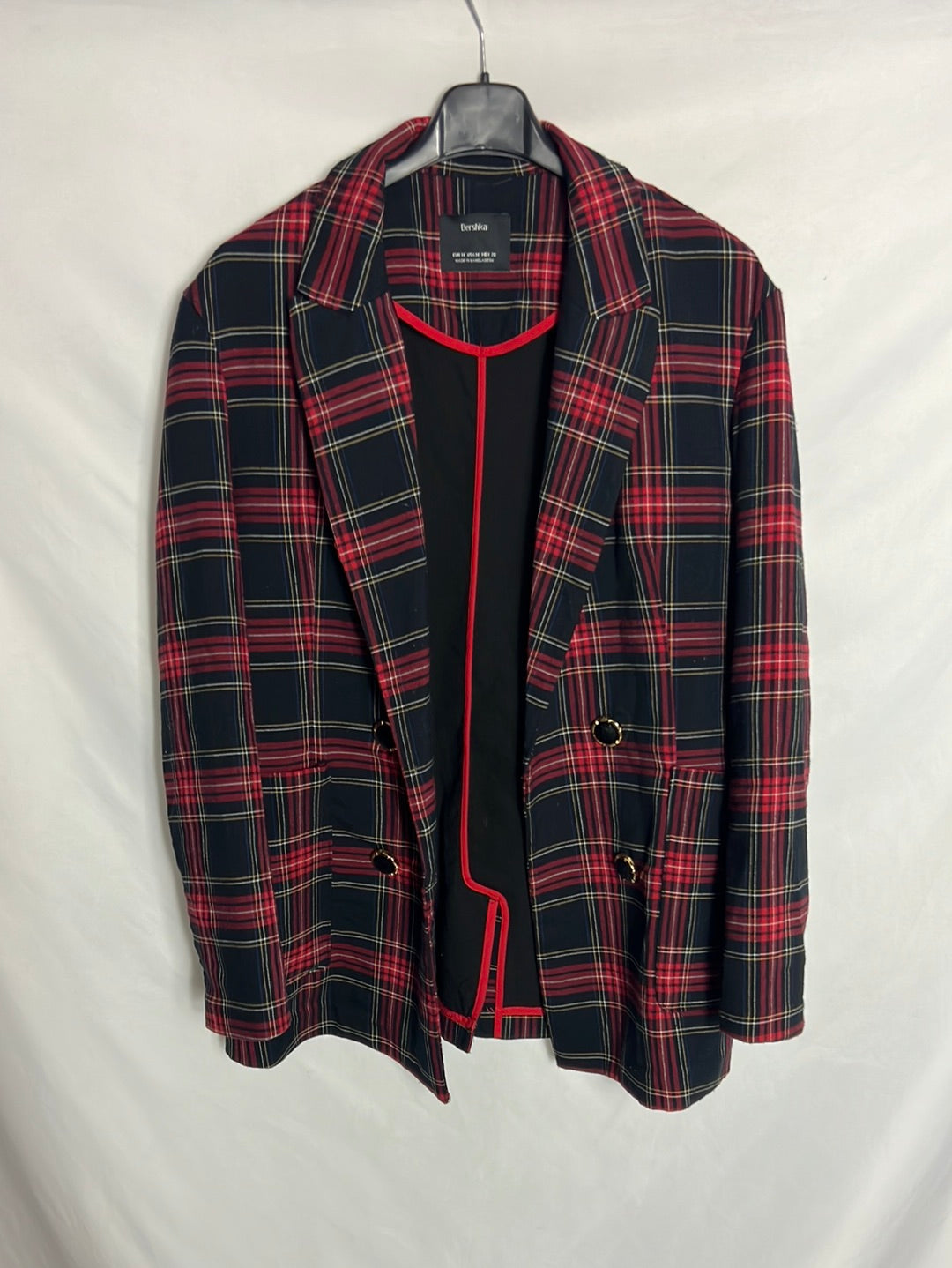 BERSHKA. Blazer larga cuadros botones dorados. T M