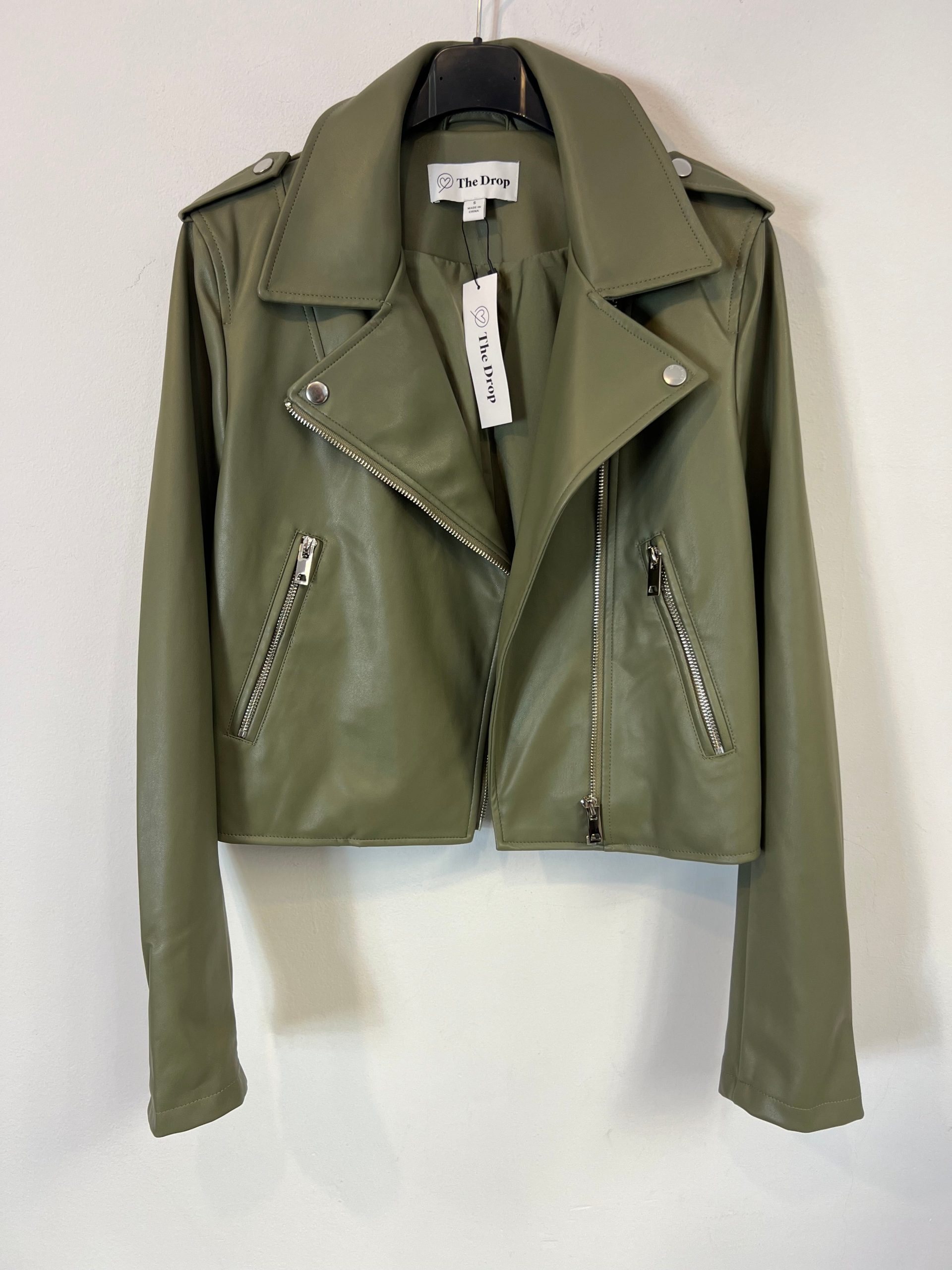 THE DROP. Chaqueta efecto piel verde. T S