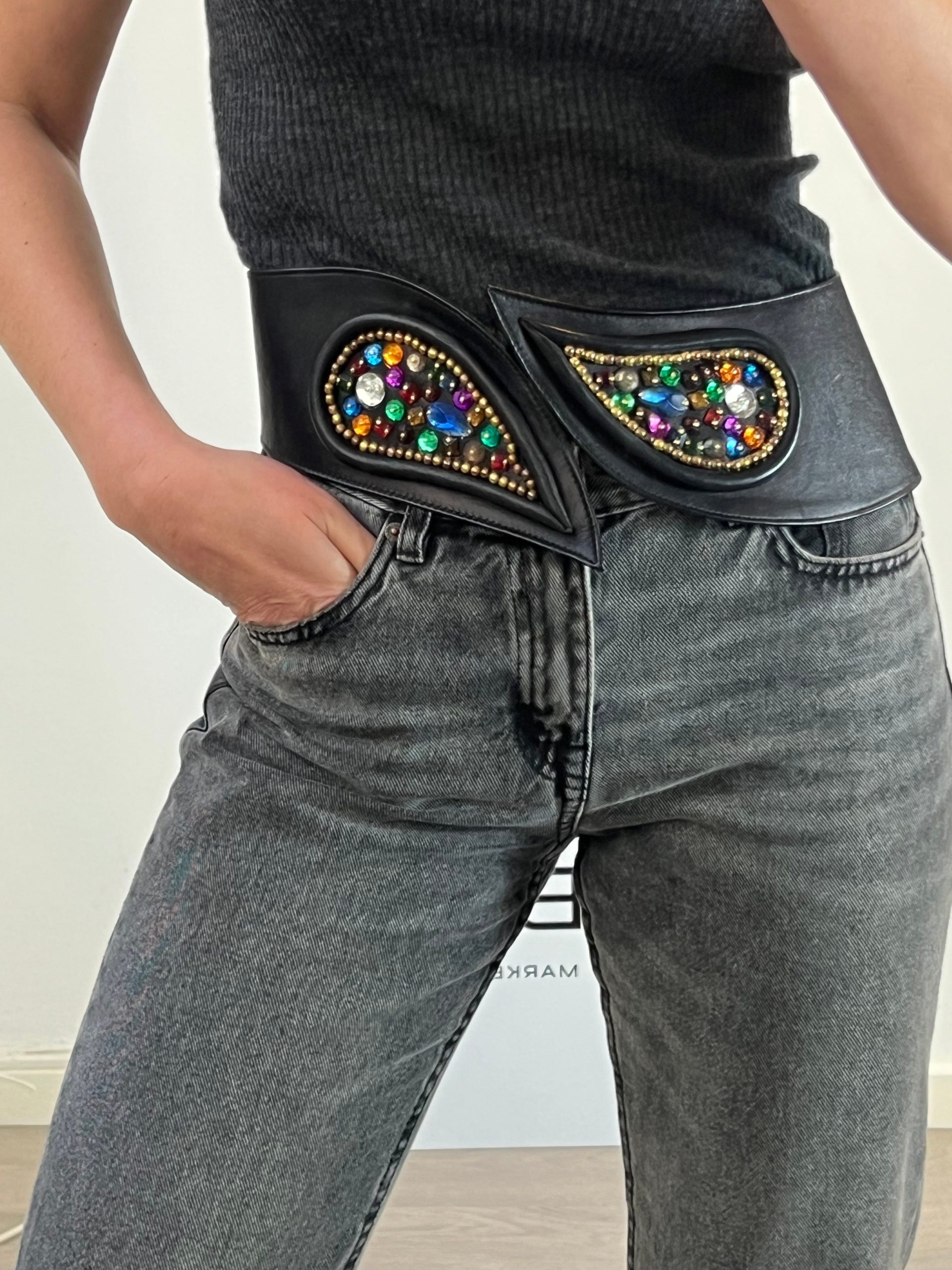 LE SORELLE. Cinturón fajín pedrería colores. T S/M