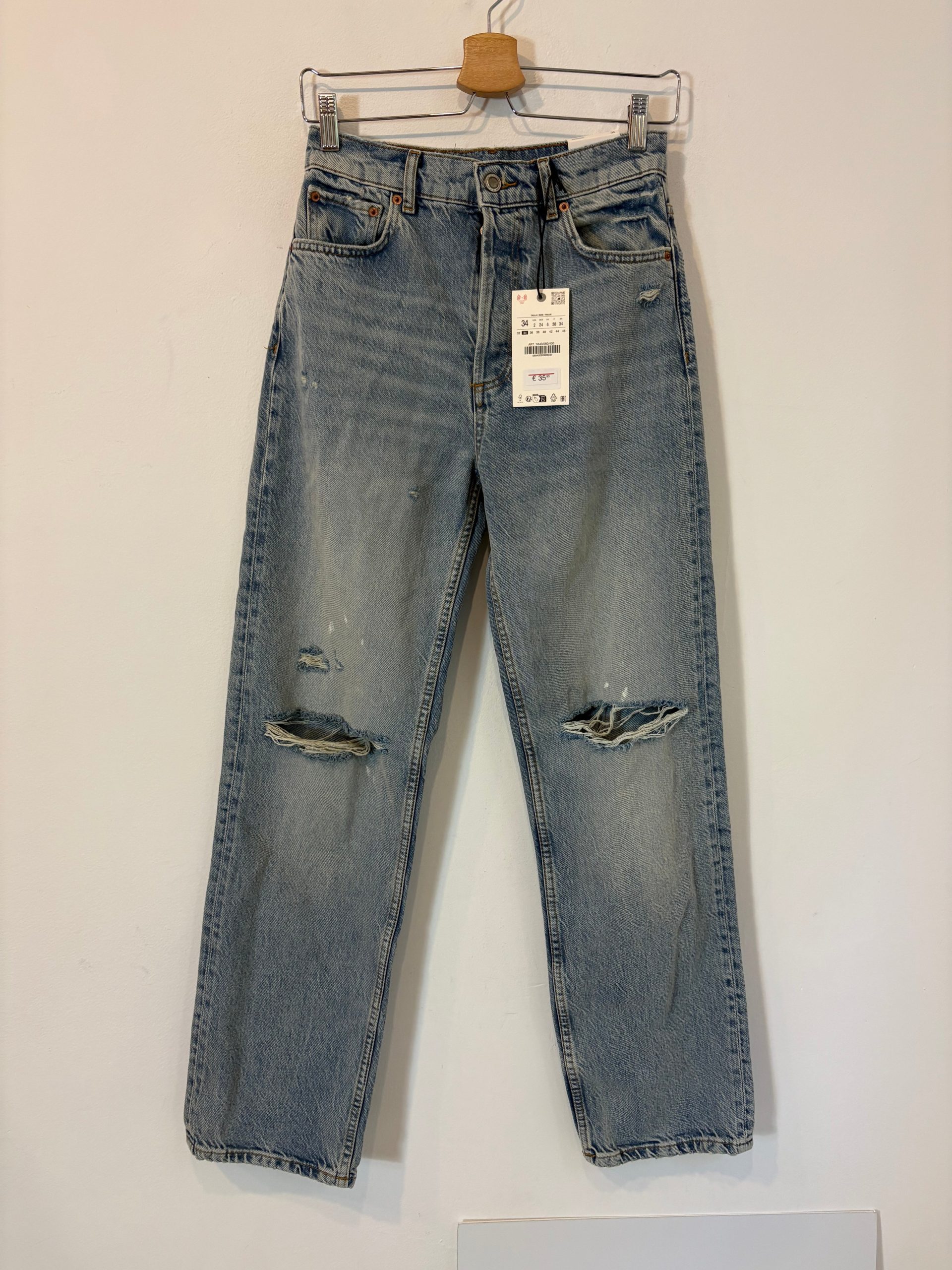 ZARA. Denim pata ancha recto. T 34