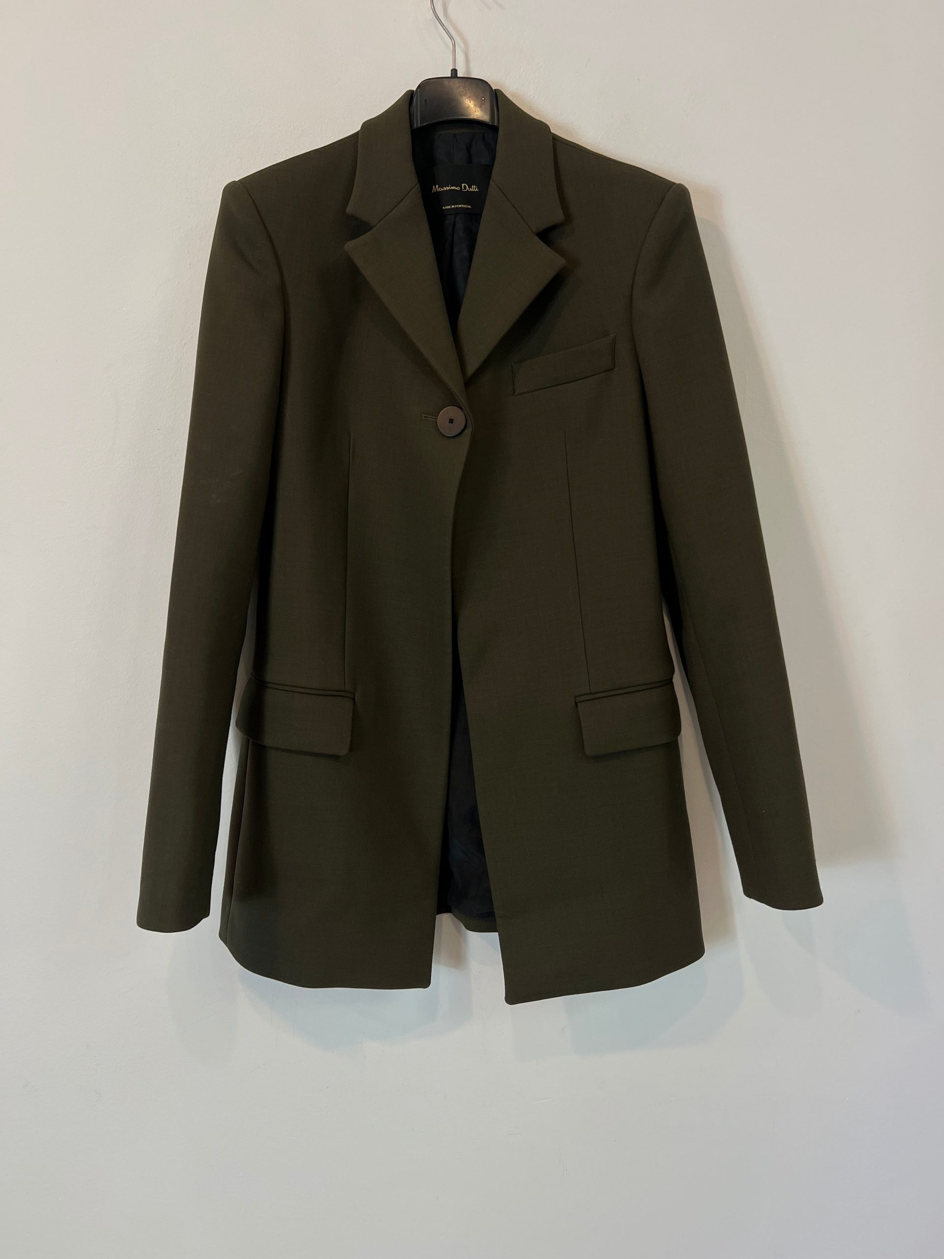MASSIMO DUTTI. Blazer verde con lana T.34