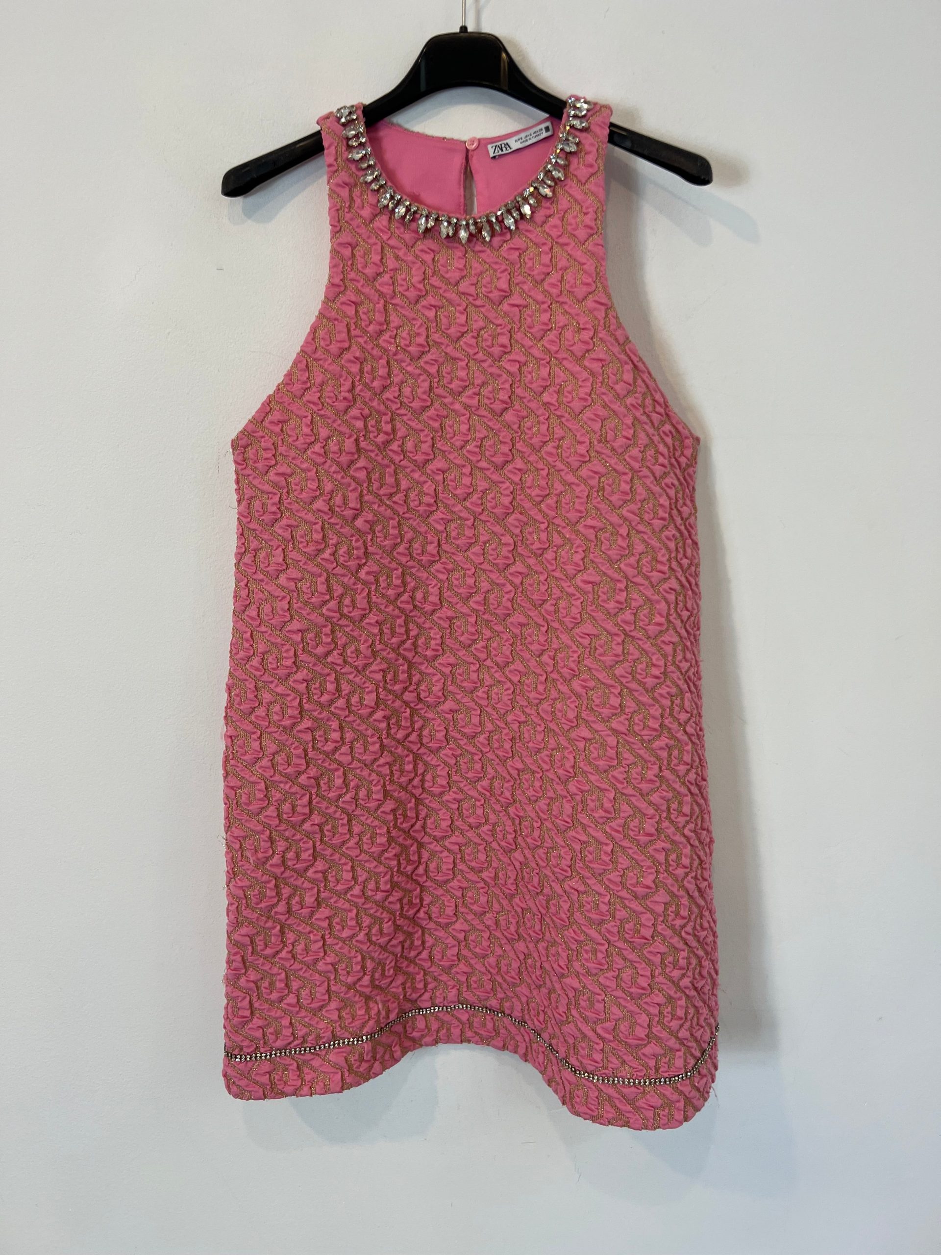ZARA. Vestido rosa textura hilos dprados. T S