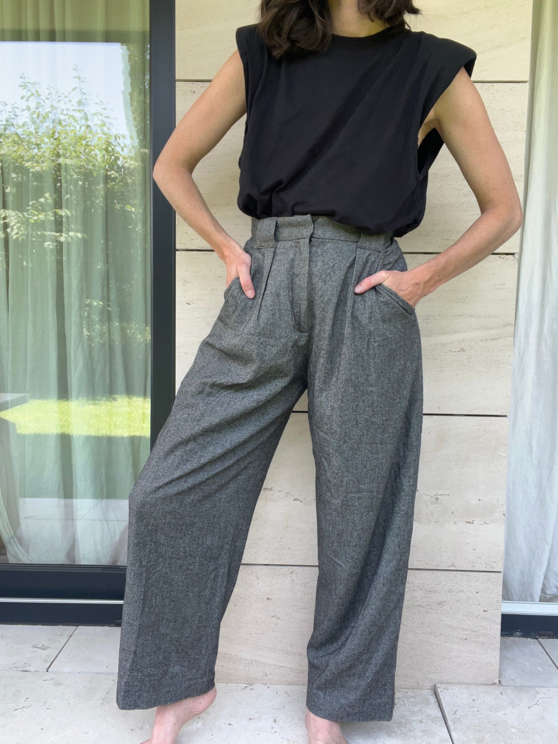 CLAUDIE PIERLOT. Pantalón espiga gris TU(36)