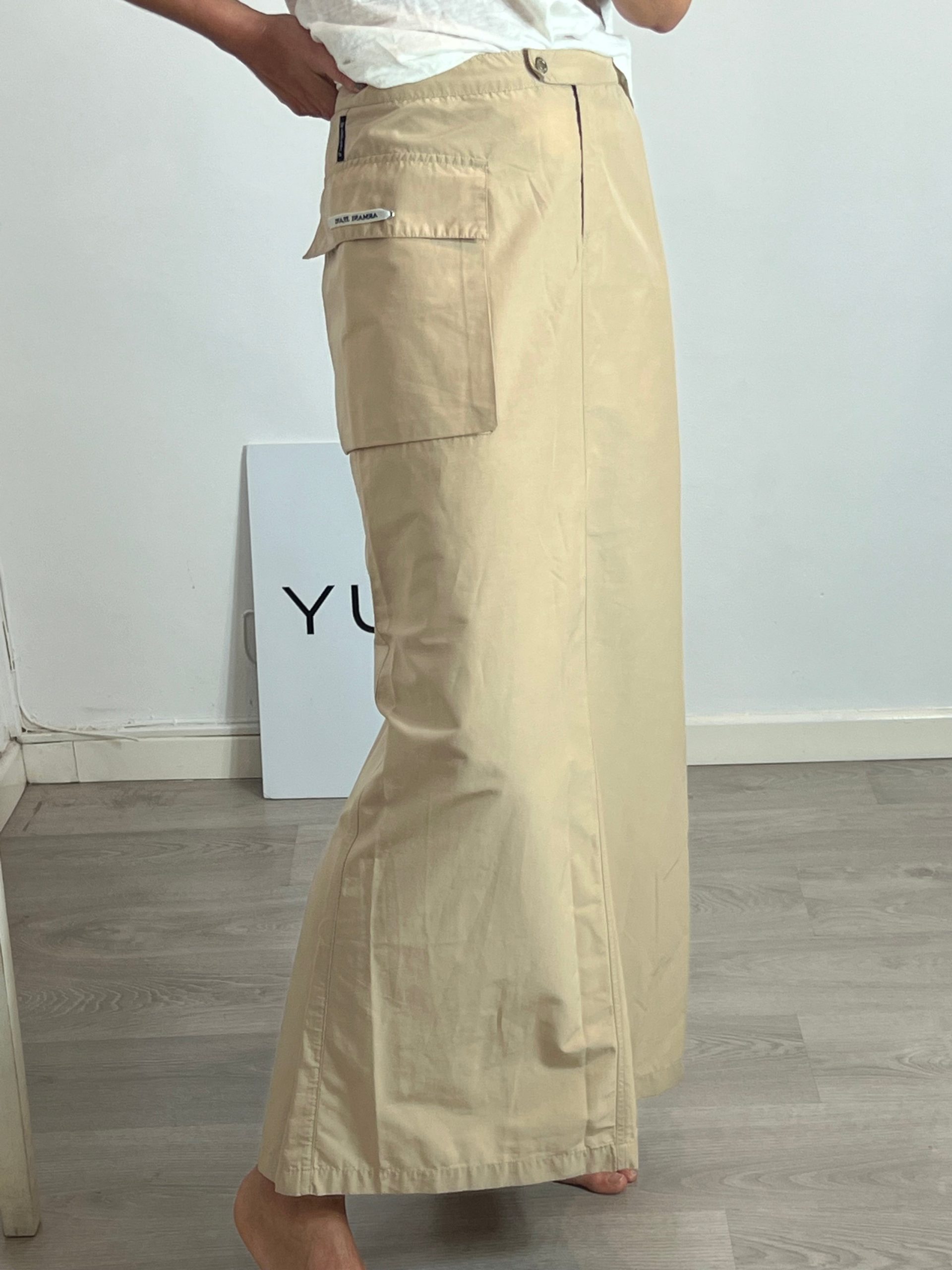 ARMANI JEANS. Falda larga beige T.42(38)