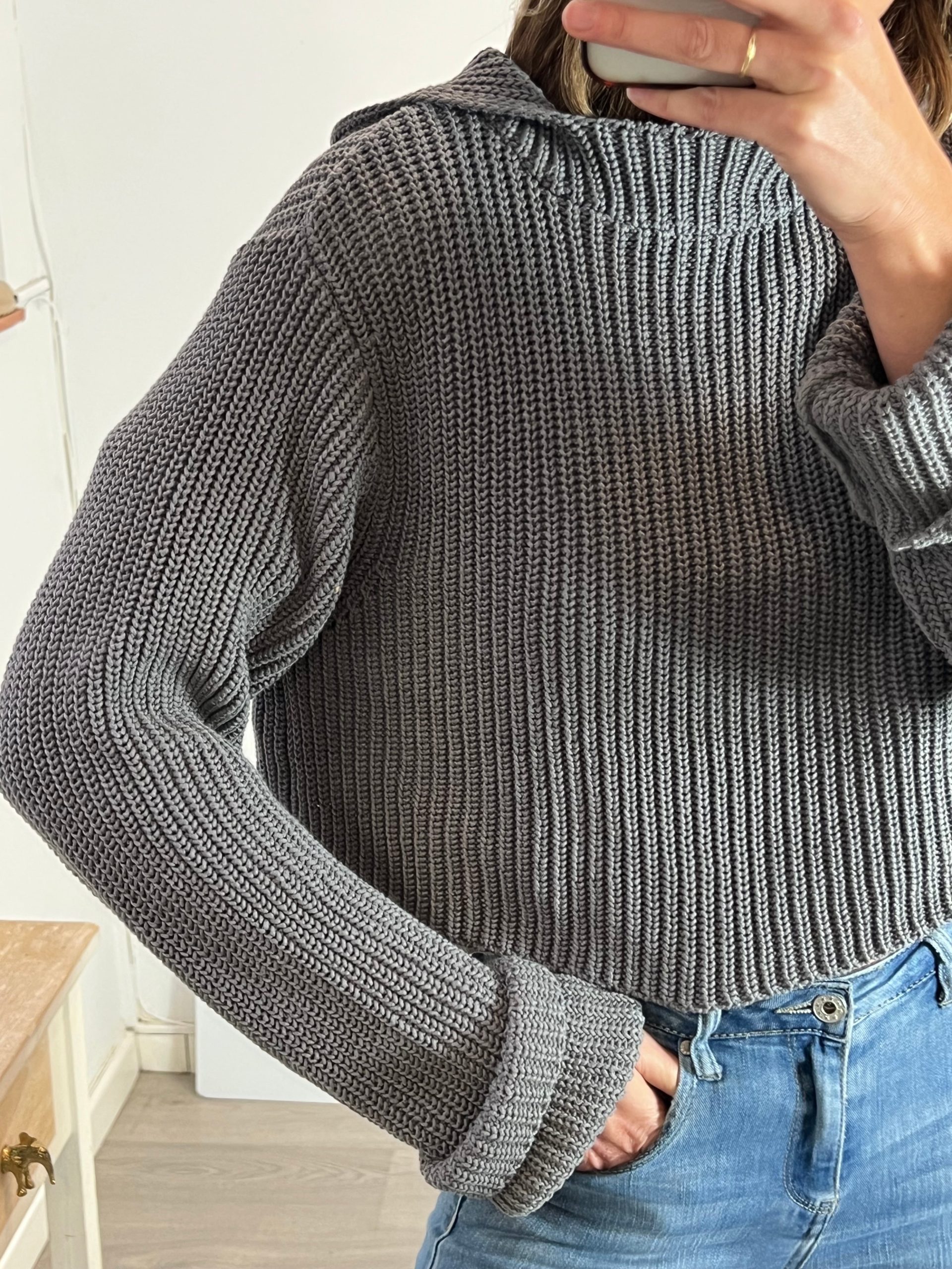 NA-KD. jersey gris capucha T.s