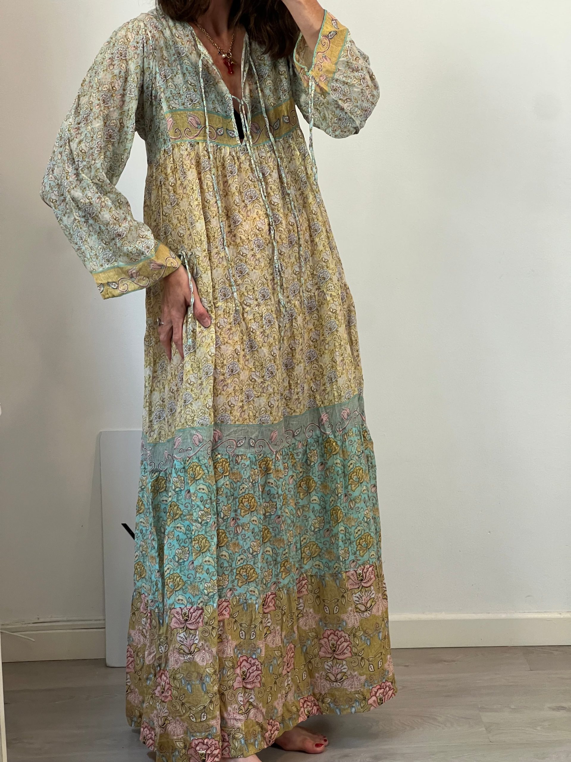 ZARA HOME. Vestido estampado florecitas T.m