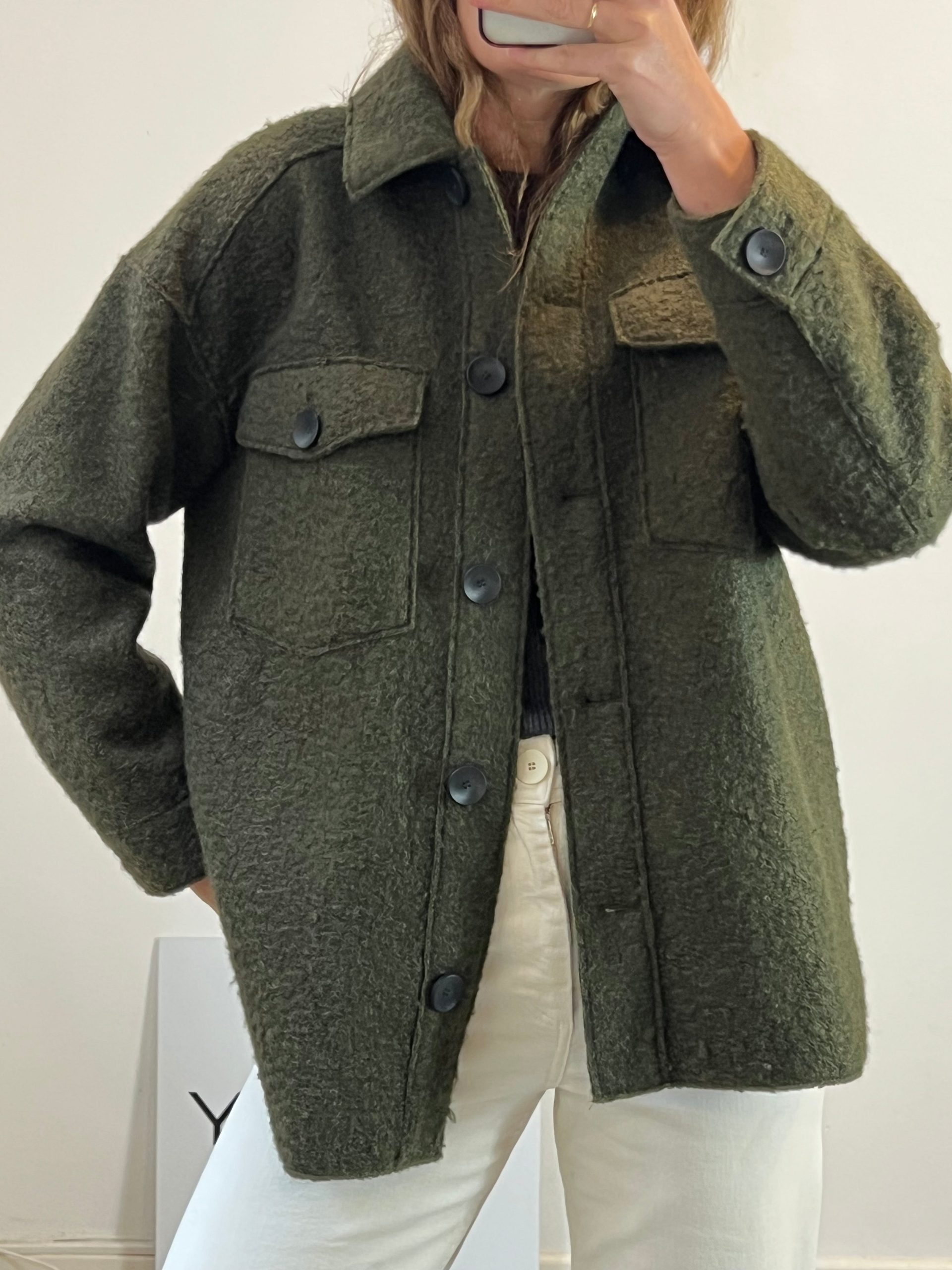 ZARA. Chaqueta verde rizo T.xs