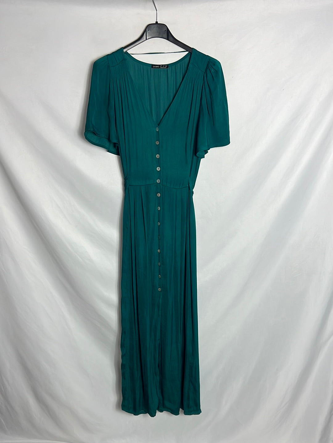 OYSHO . Vestido midi verde satinado. TS