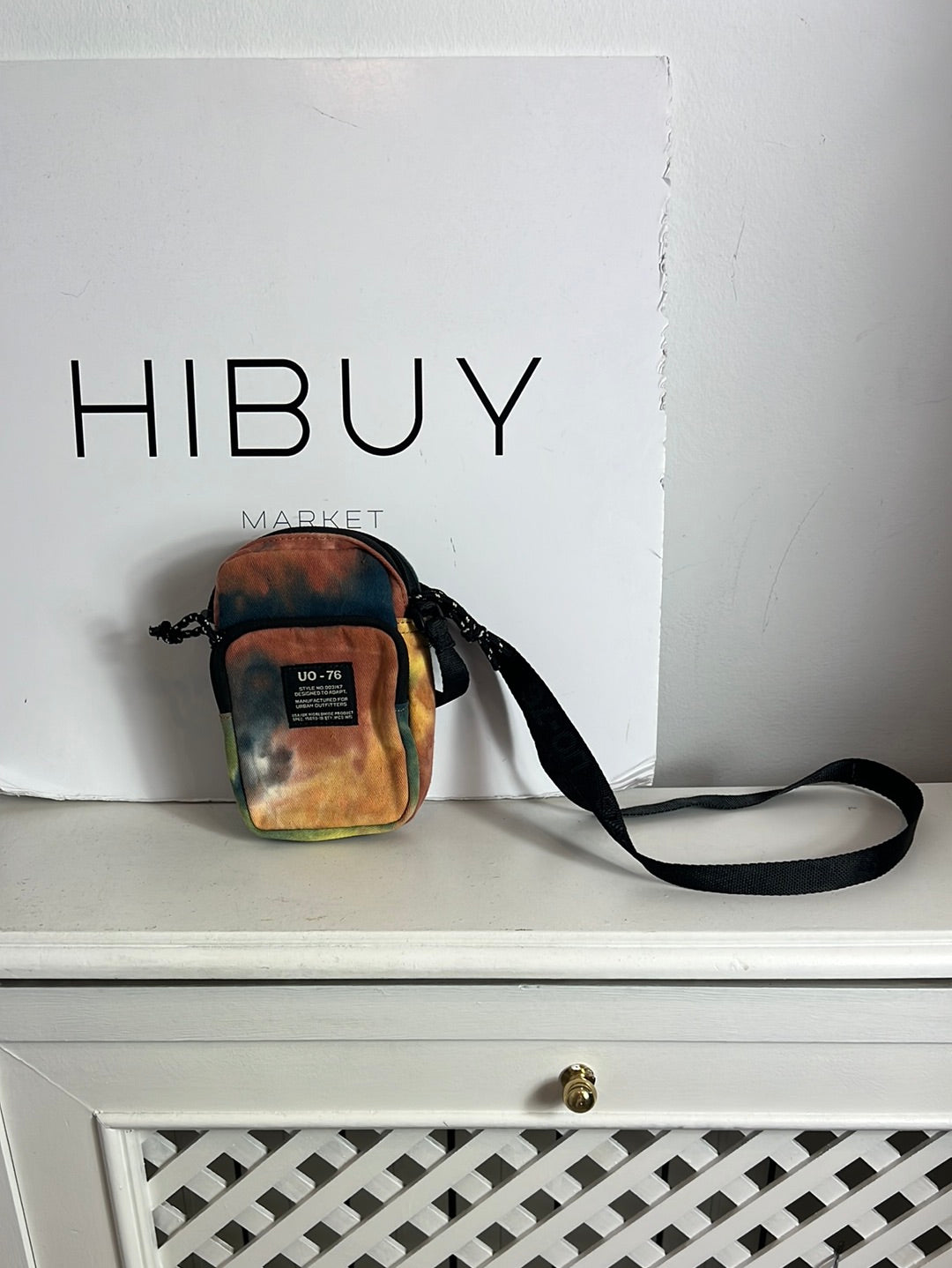 URBAN OUTFITTERS . Bolso mini tela tie dye