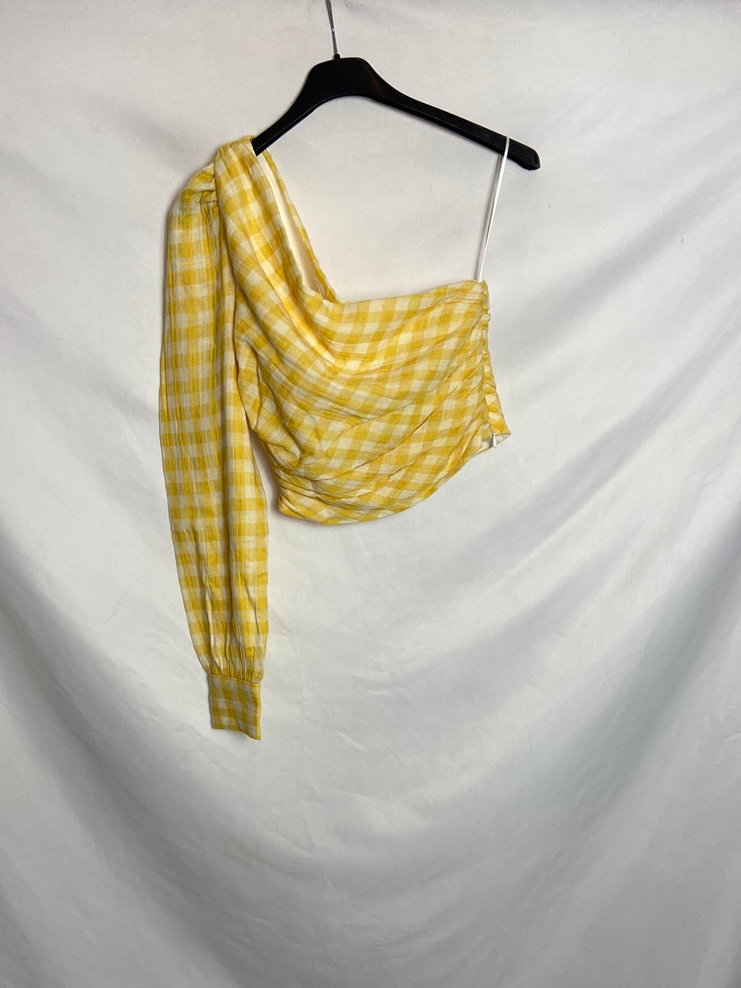 ZARA. Top asimétrico cuadros. T.s
