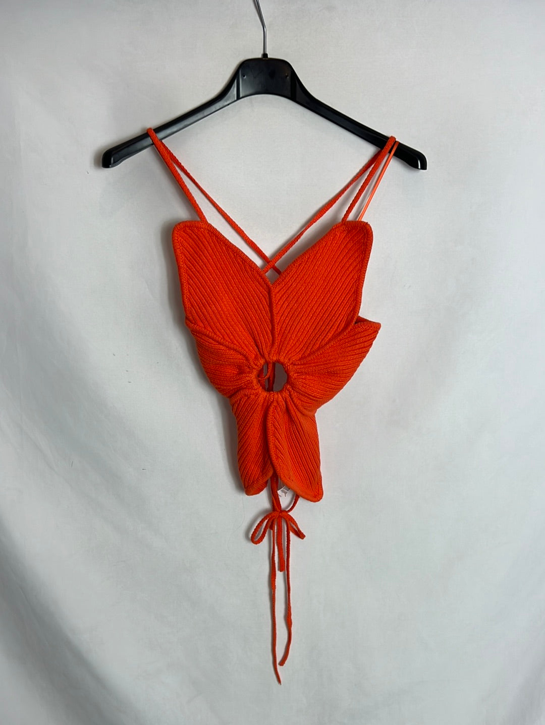 BERHKA. Top punto flor T.s