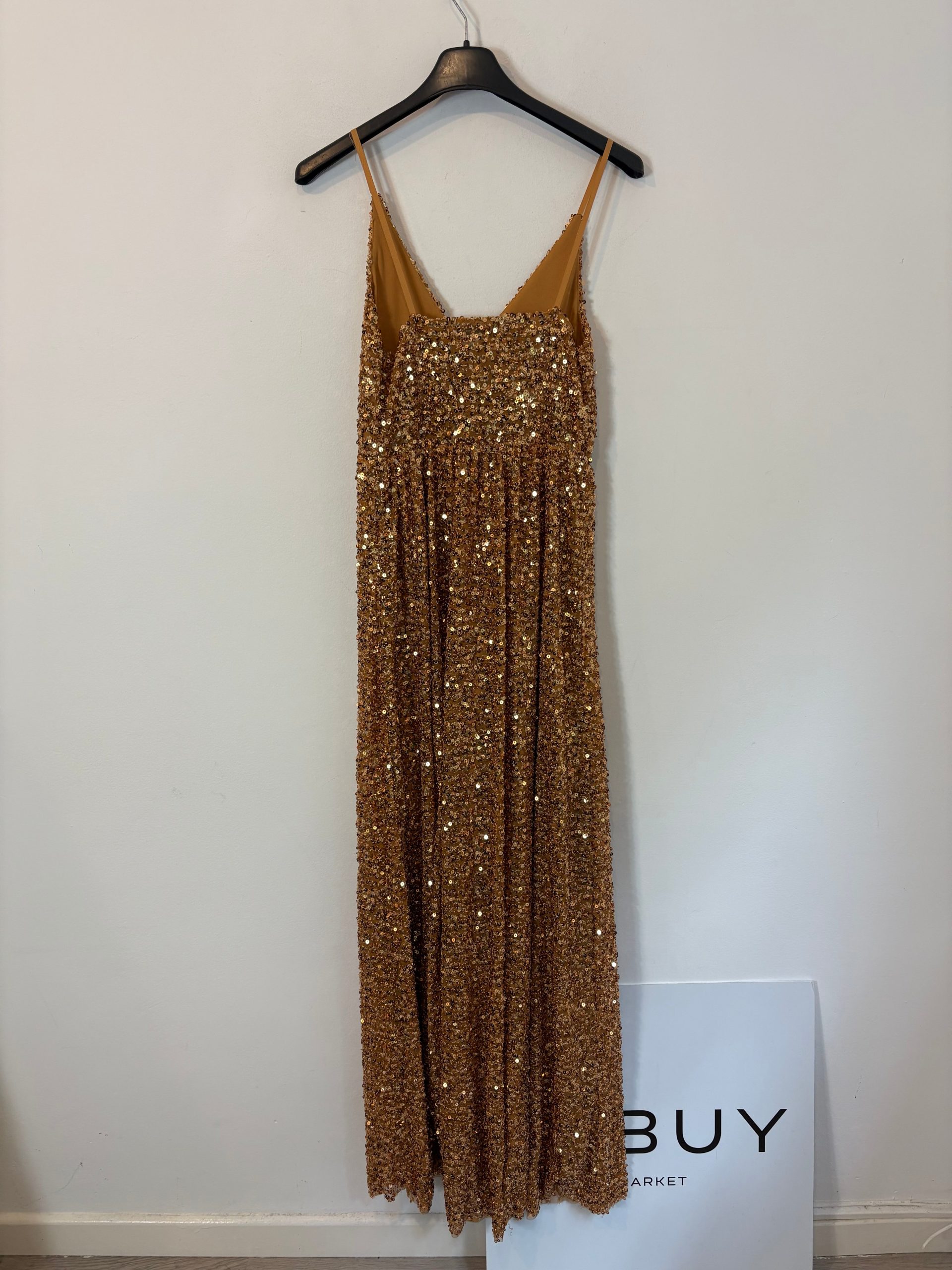 ZARA. Vestido largo lentejuelas dorado. T S