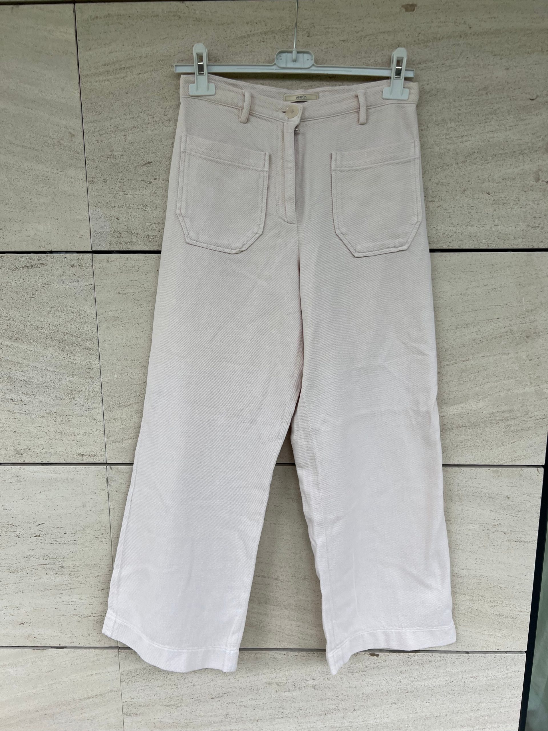 SESSUN. Pantalón ancho beige T.36