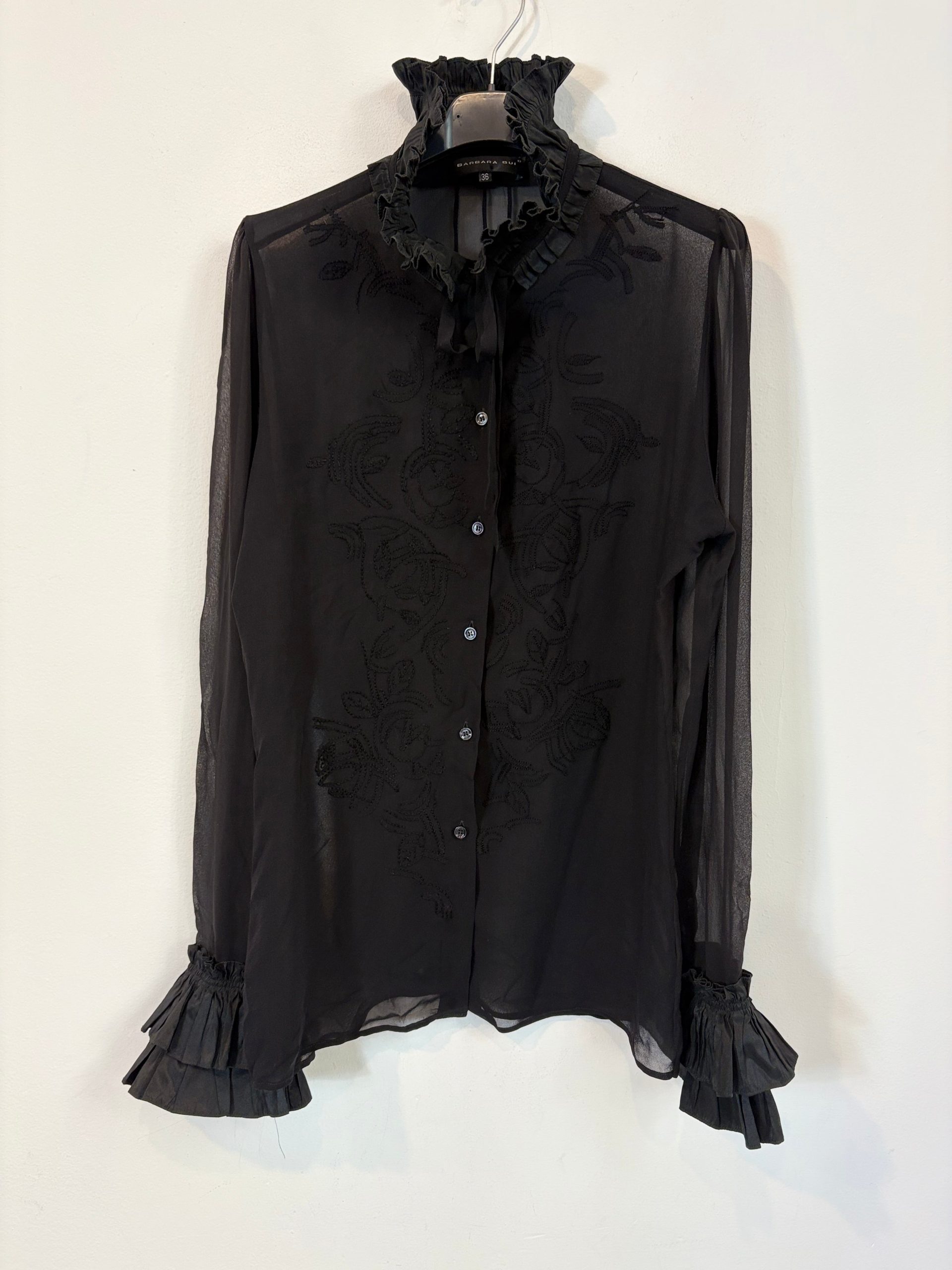 BARBARA BUI. Blusa negra semitransparente. T 36