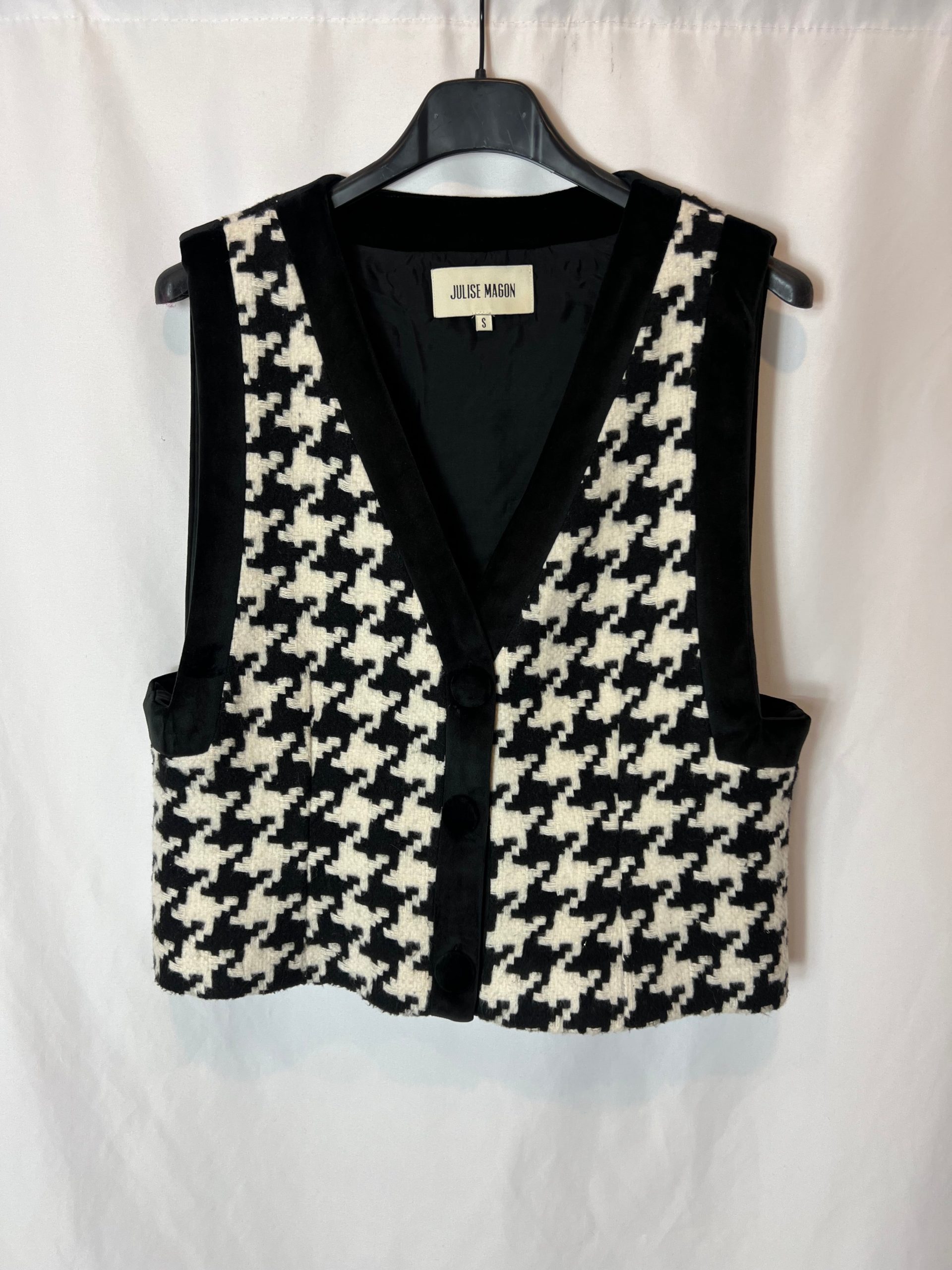 JULISE MAGON. Chaleco pata de gallo texturasT.s