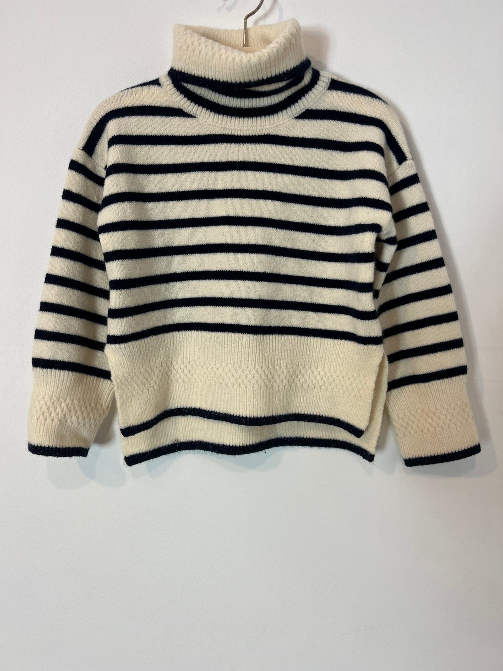 ABEL&LULA. Jersey rayas cuello alto T.5 años