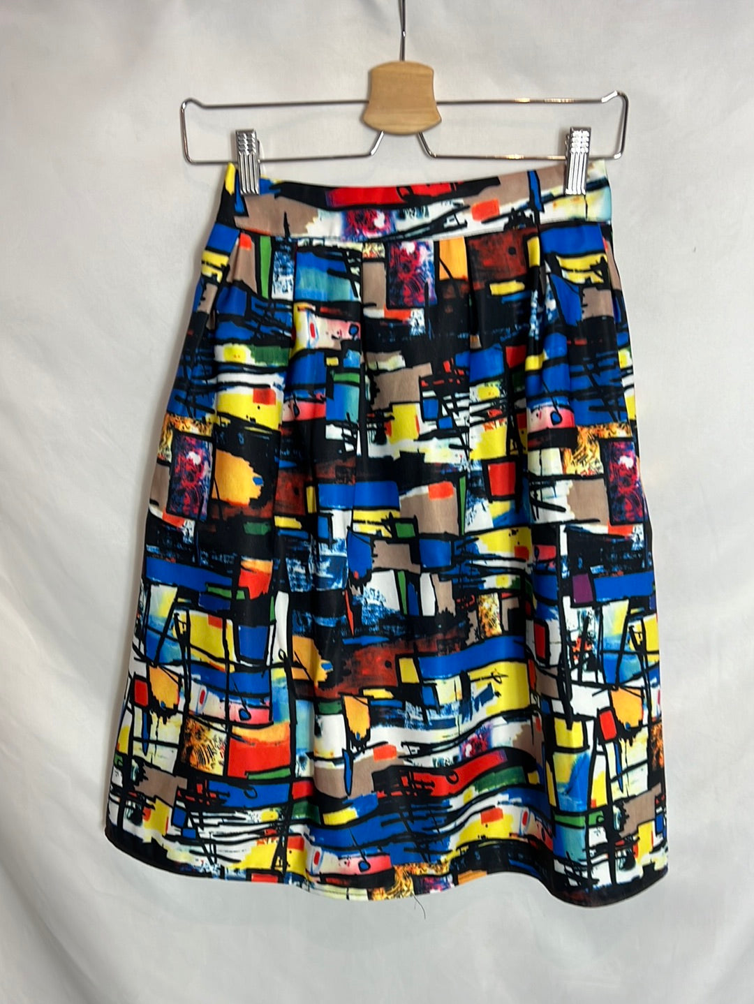 ZARA. Falda midi vuelo colores. T S