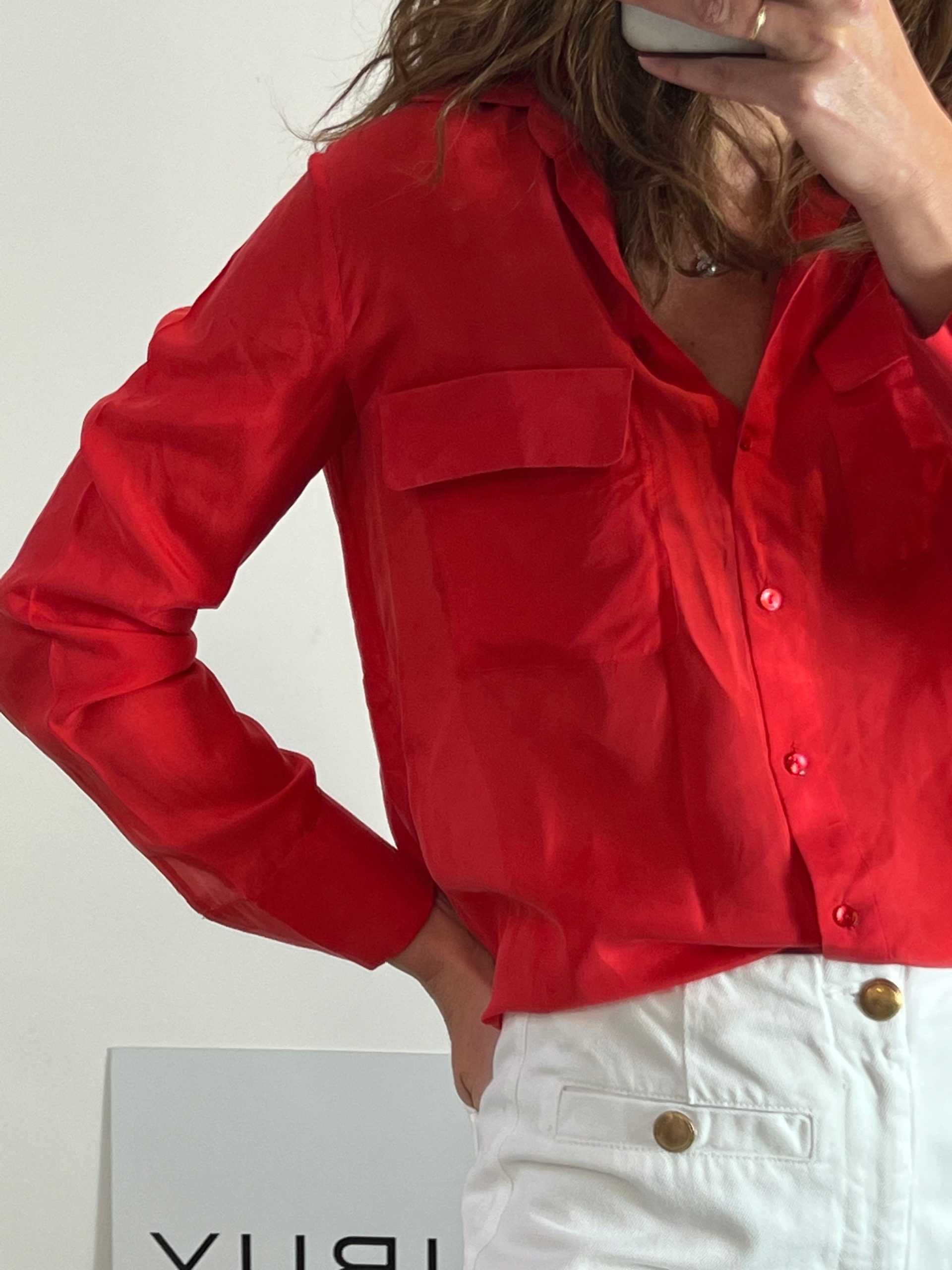 MASSIMO DUTTI. Blusa roja seda fluida T.38