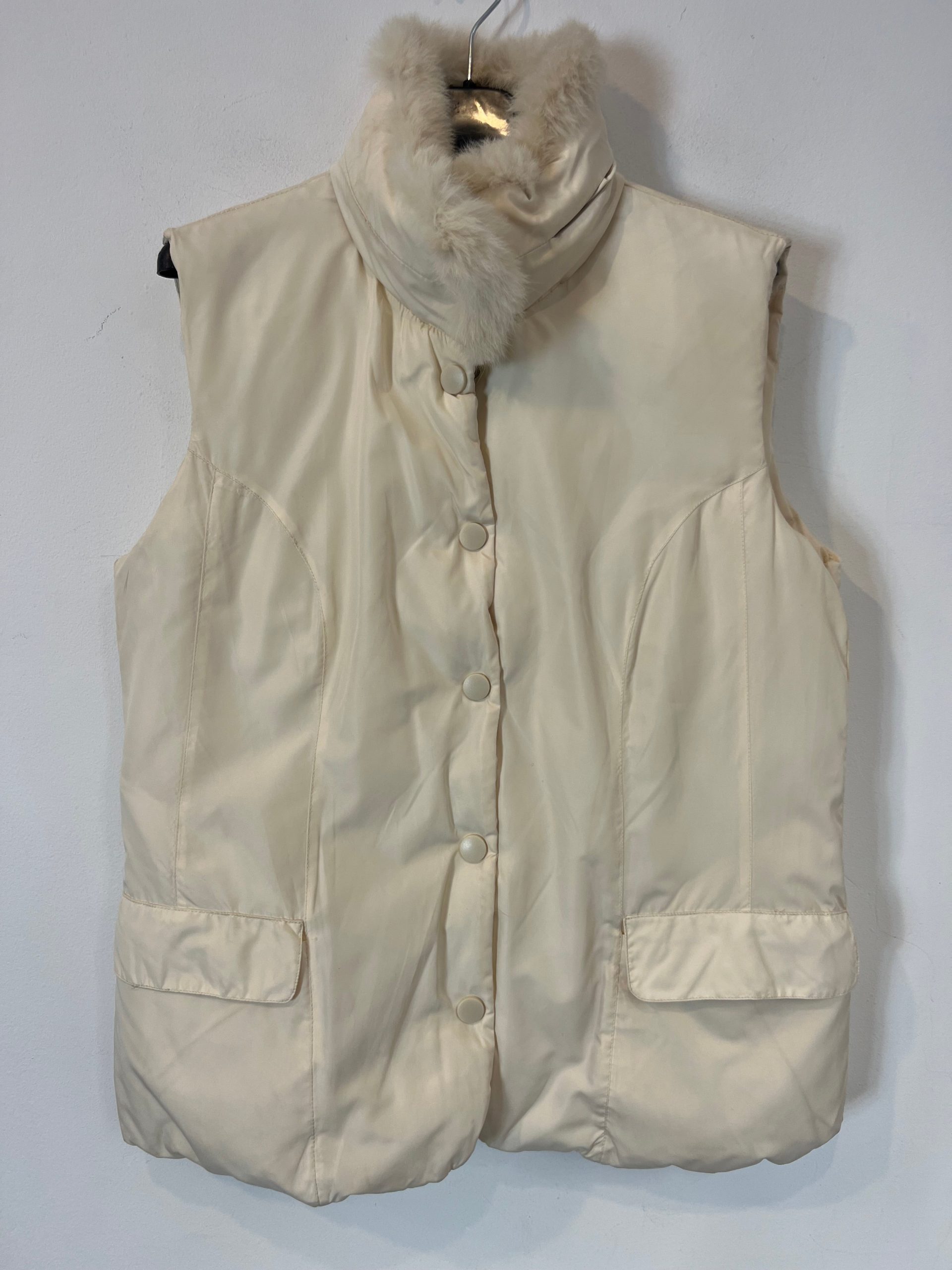 OTRAS. Chaleco reversible beige pluma oca. T S