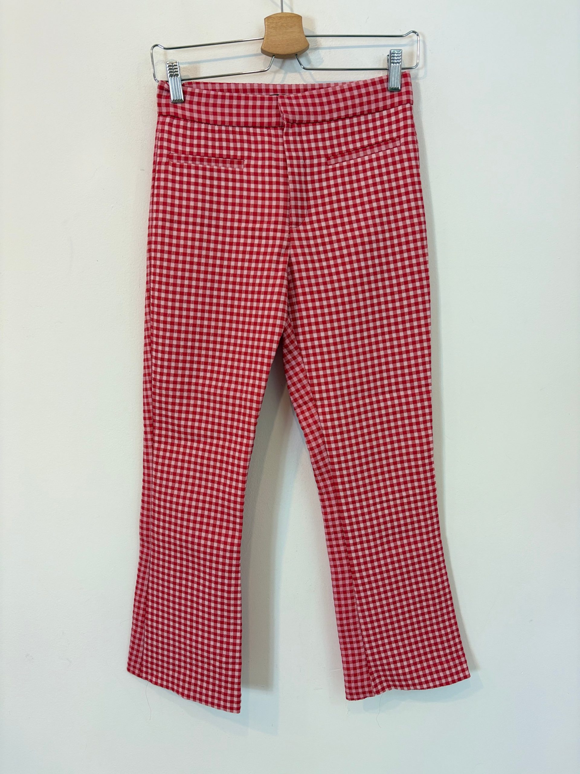 ZARA. Pantalón cuadros rojo. T S