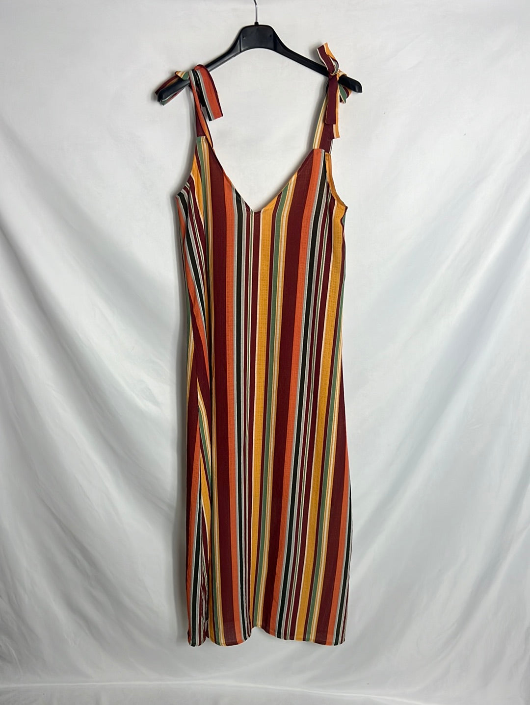 PULL&BEAR. Vestid midi rayas. T XS (S)