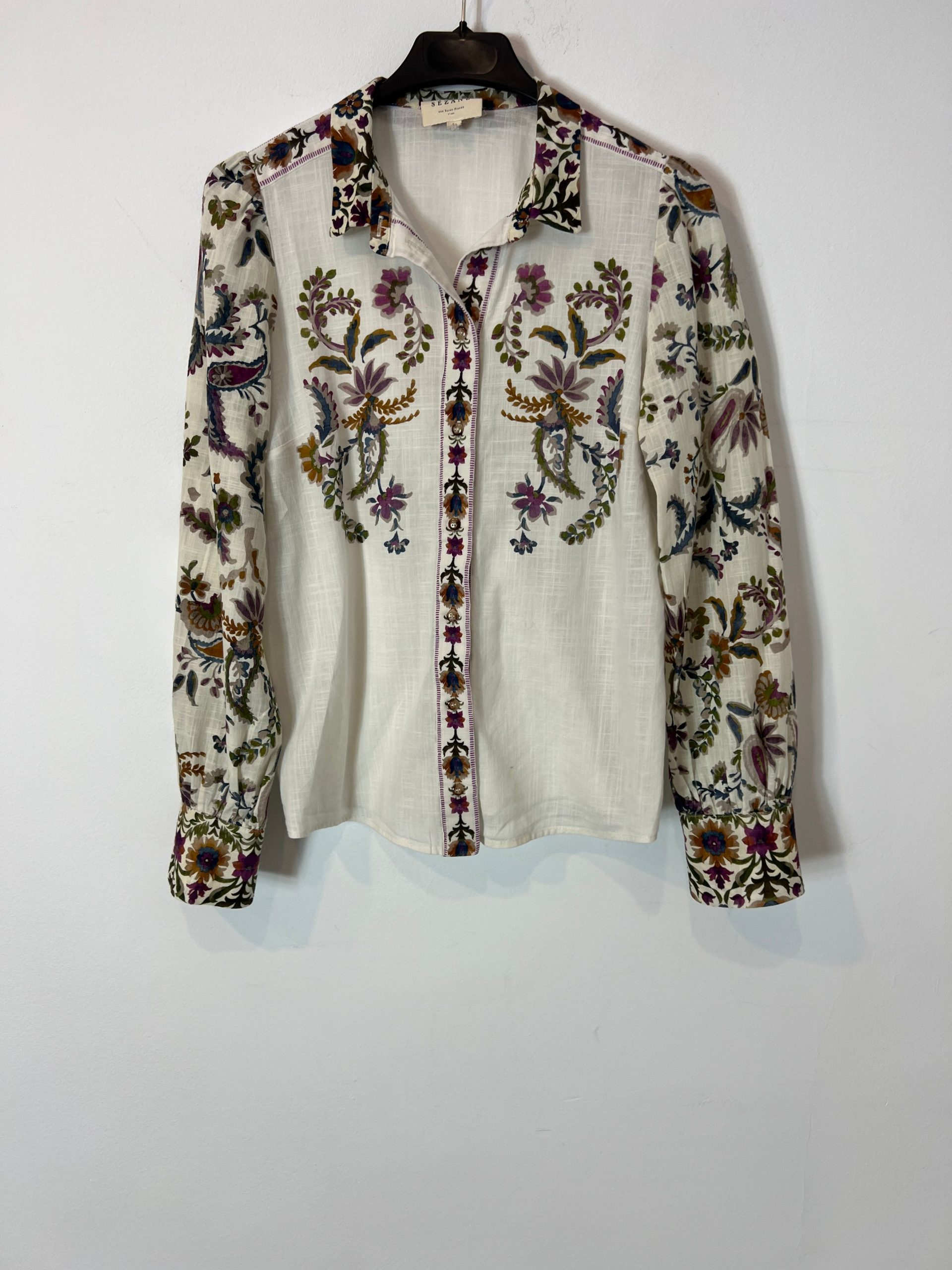 SEZANE. Blusa flores burdeos T.34