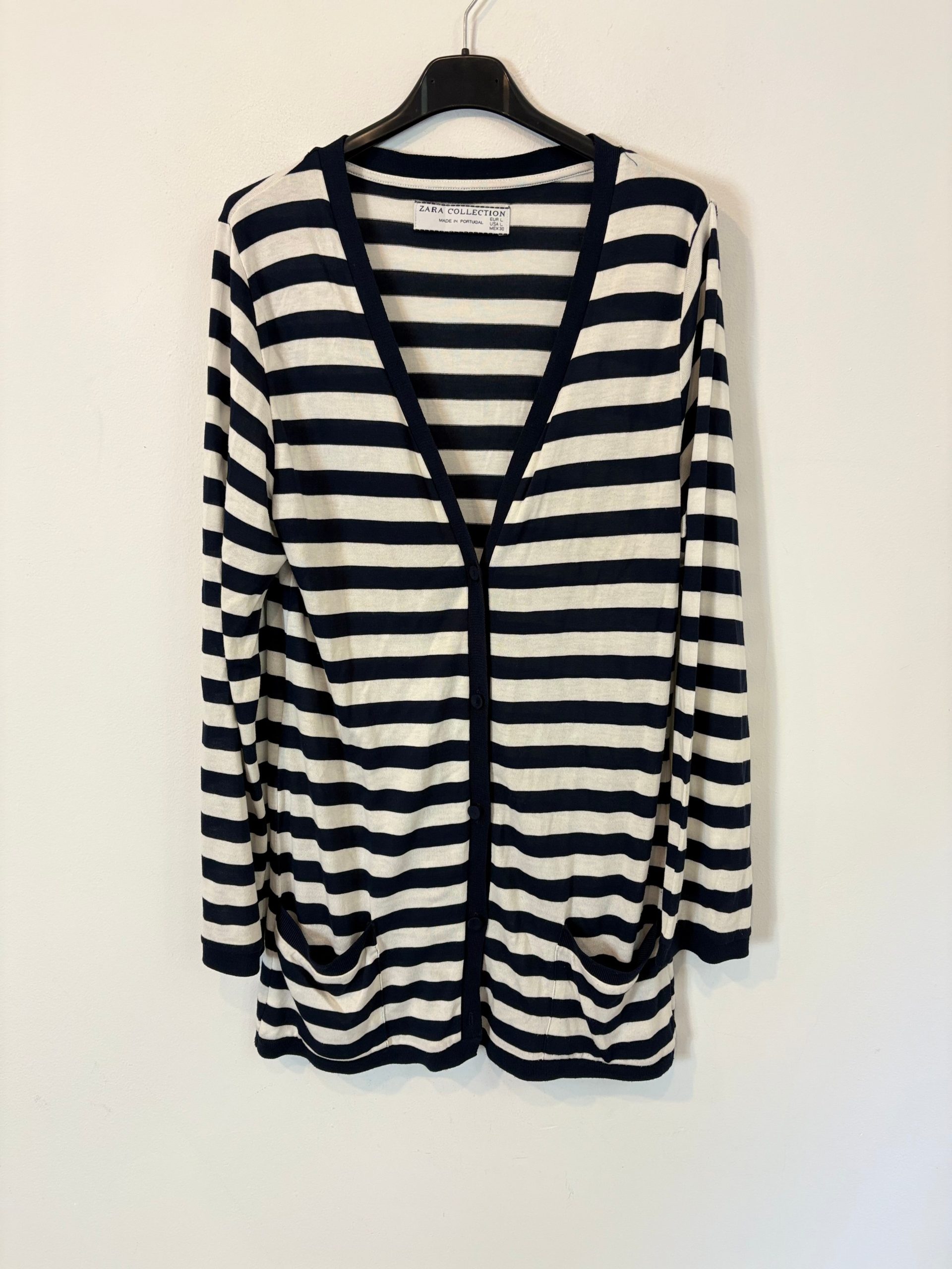 ZARA. Chaqueta punto rayas. T L