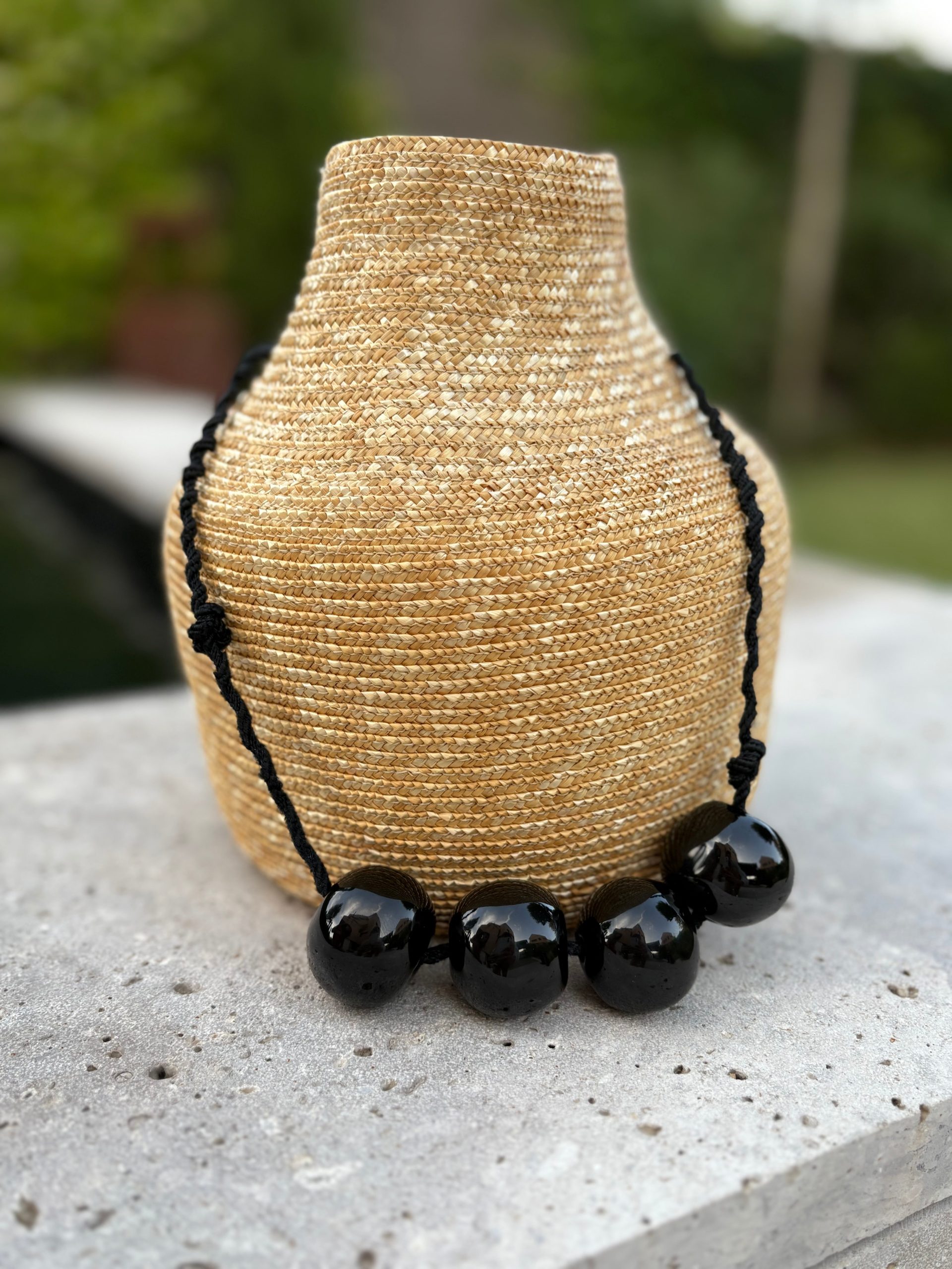 ELIURPI. Bolso hecho a mano bolas